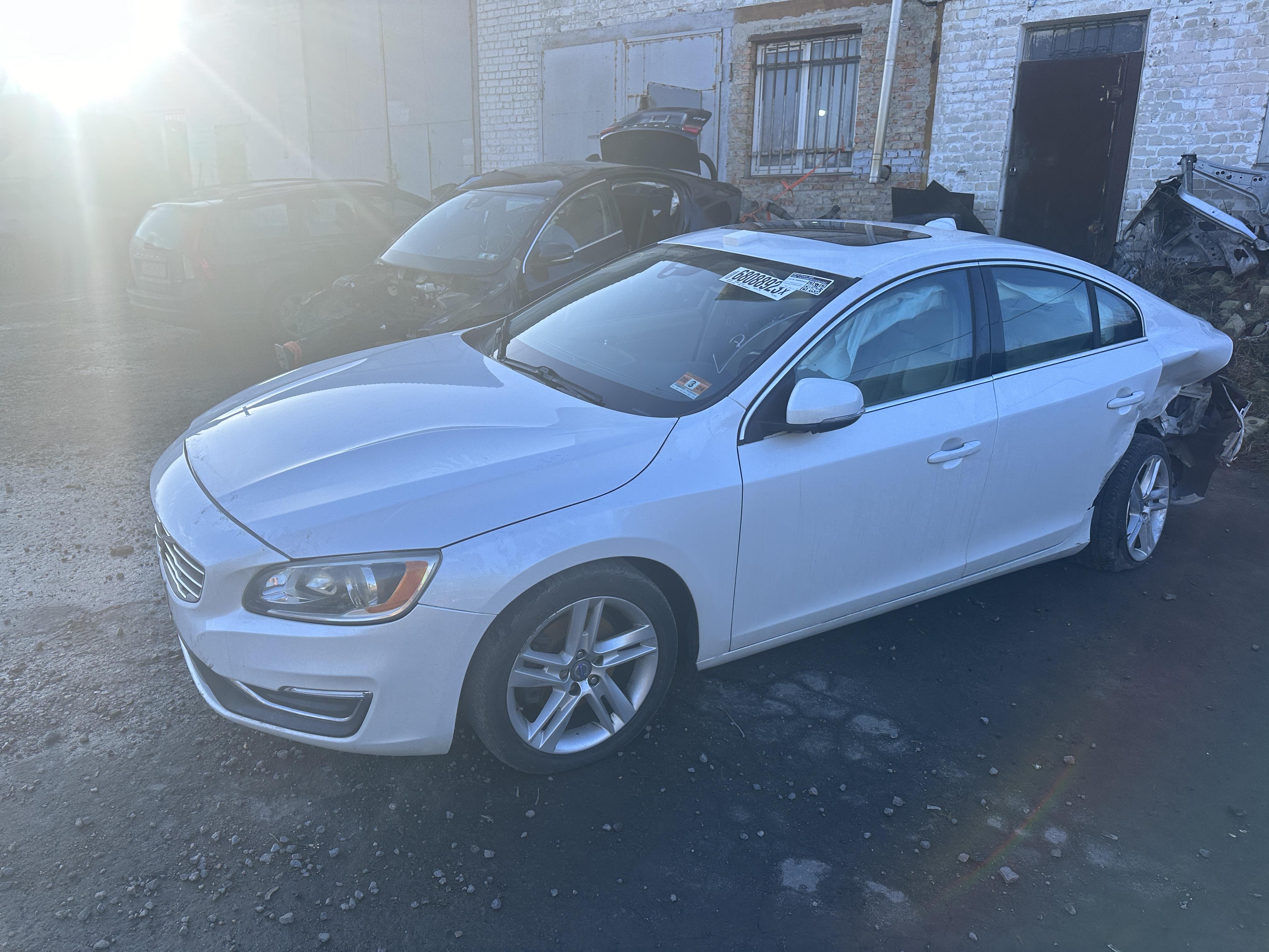 Разборка VOLVO S60 II седан (134) (2010 - 2018)