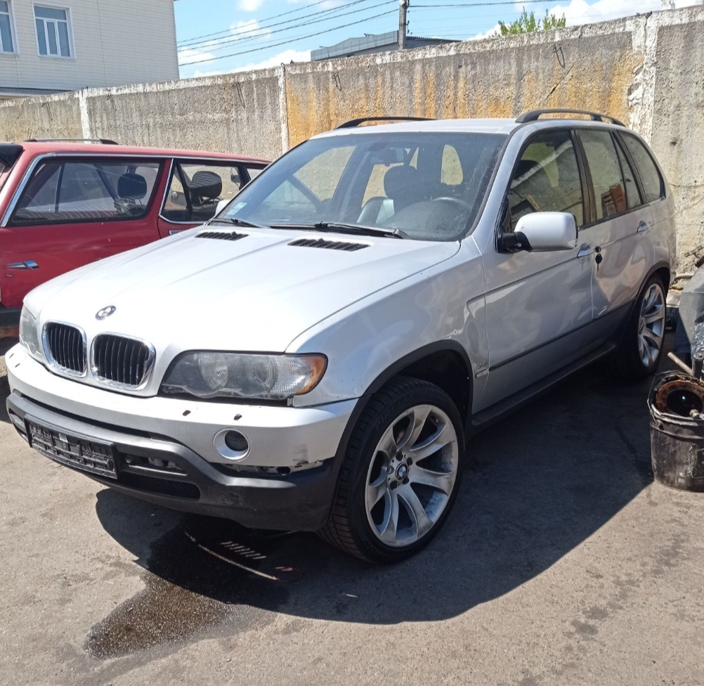 Авторозборка BMW X5 позашляховик (E53) (2000 - 2006)