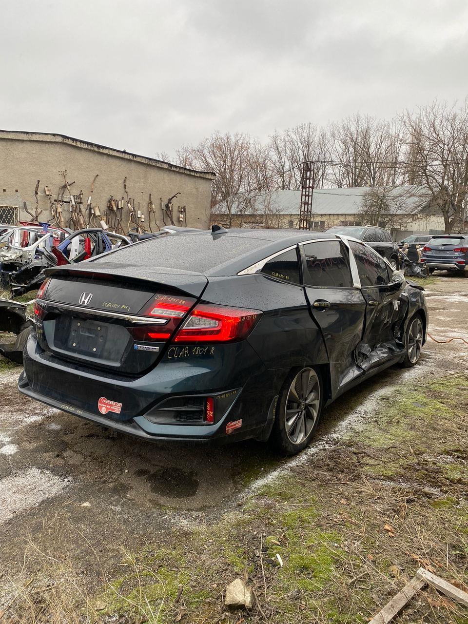 Розбірка HONDA INSIGHT седан (ZE4) (2018 - 2026)