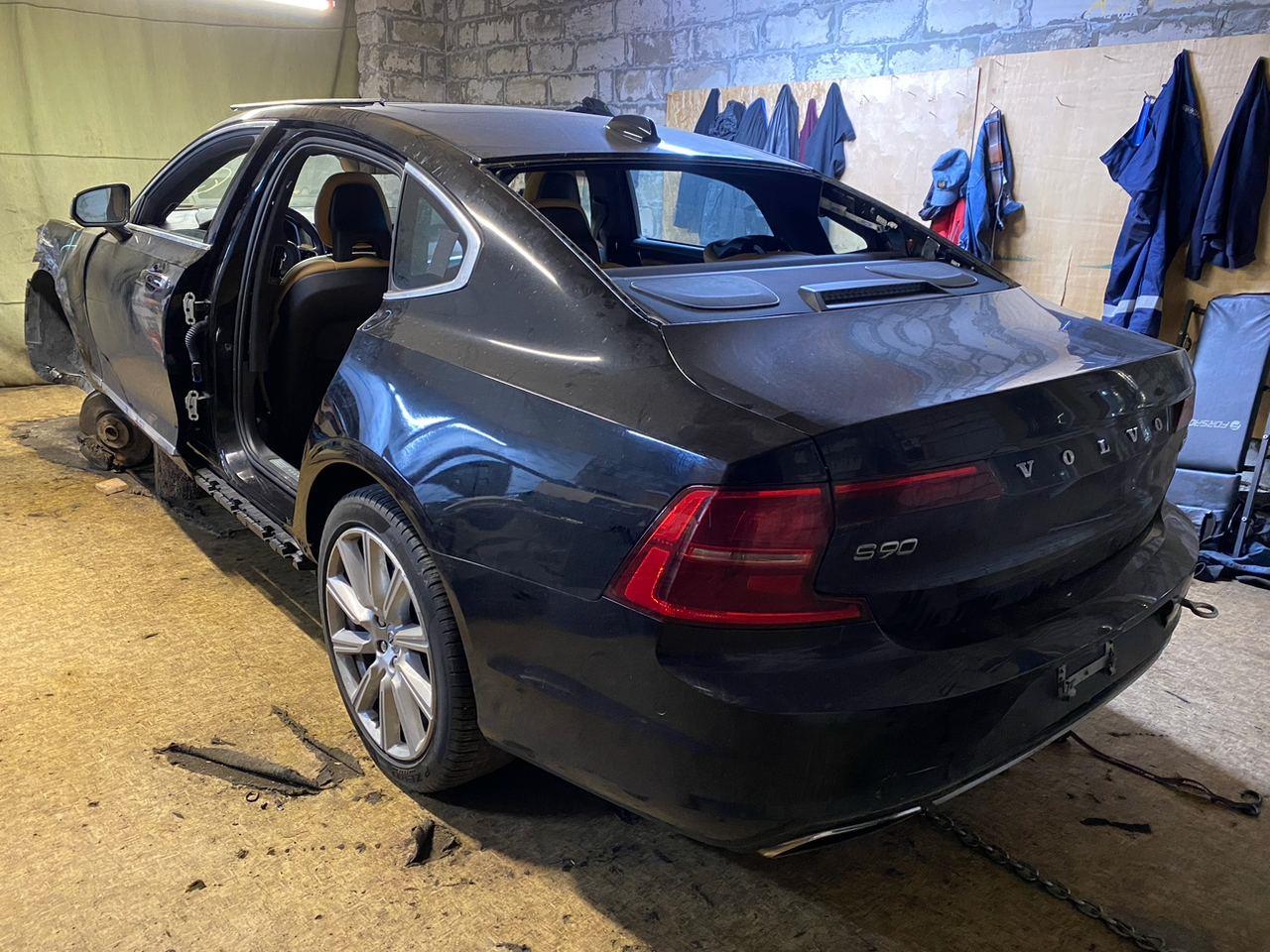 Розбірка VOLVO S90 II седан (234) (2016 - 2025)