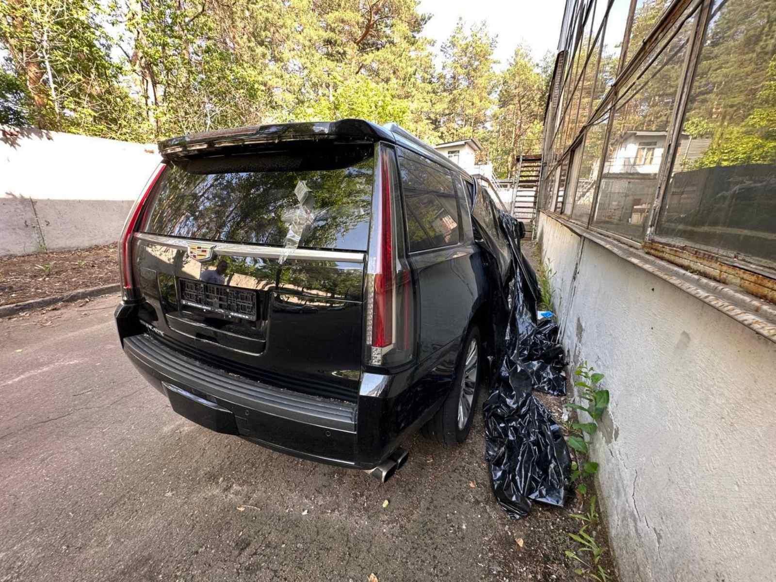 Авторозборка CADILLAC ESCALADE IV позашляховик (GMTK2XL) (2015 - 2026)