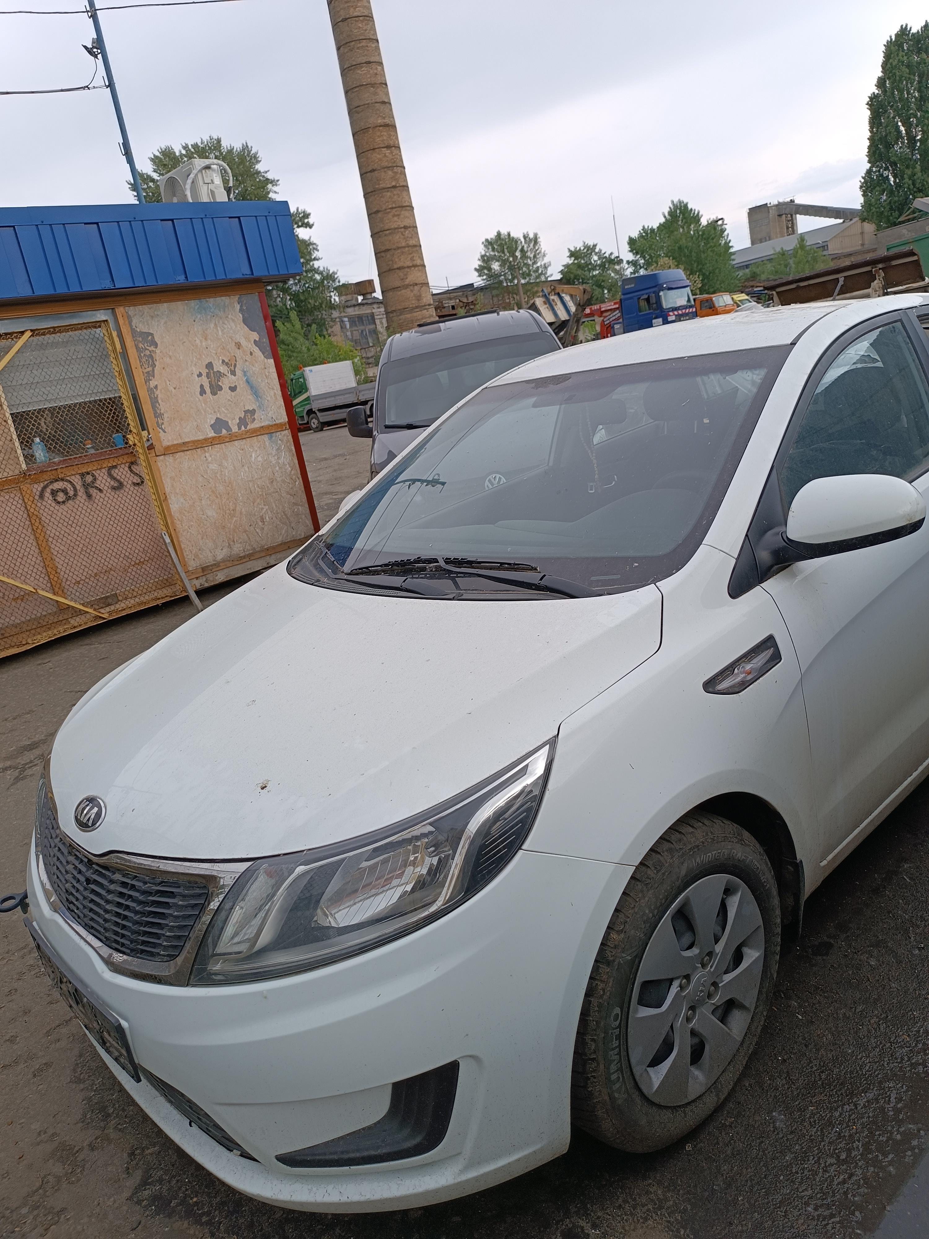Розбірка KIA RIO III седан (UB) (2010 - 2017)