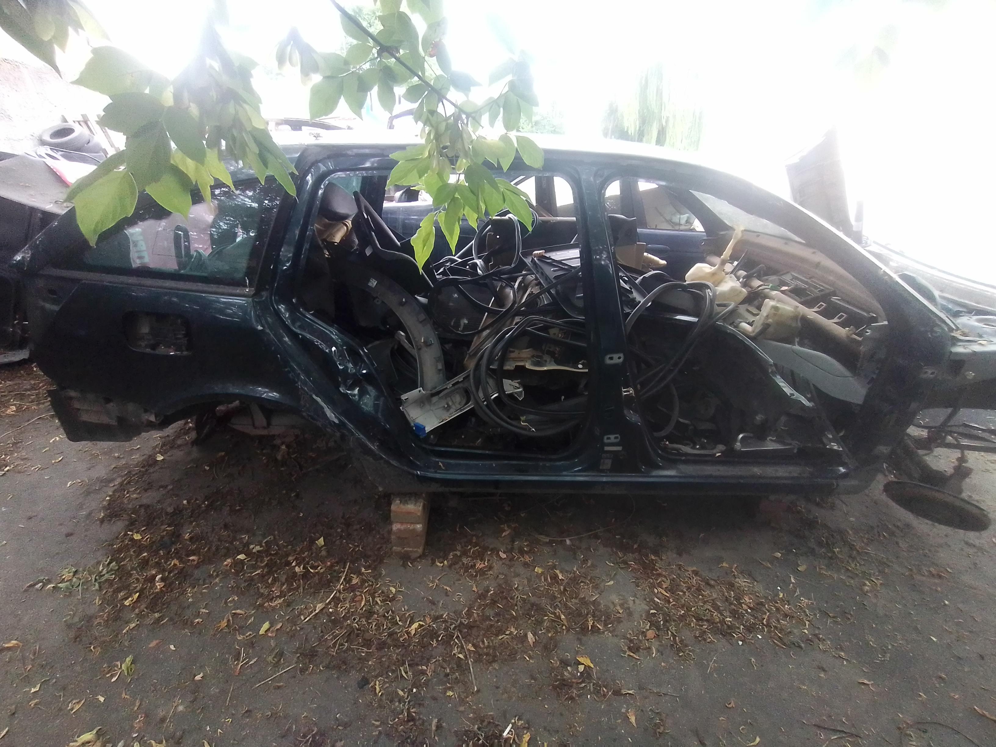 Розбірка RENAULT LAGUNA II універсал (KG0, KG1) (2001 - 2007)