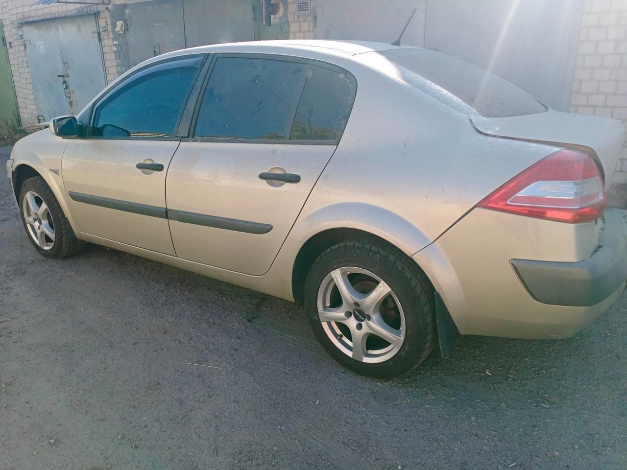 Разборка RENAULT MEGANE II седан (LM0, LM1) (2003 - 2012)