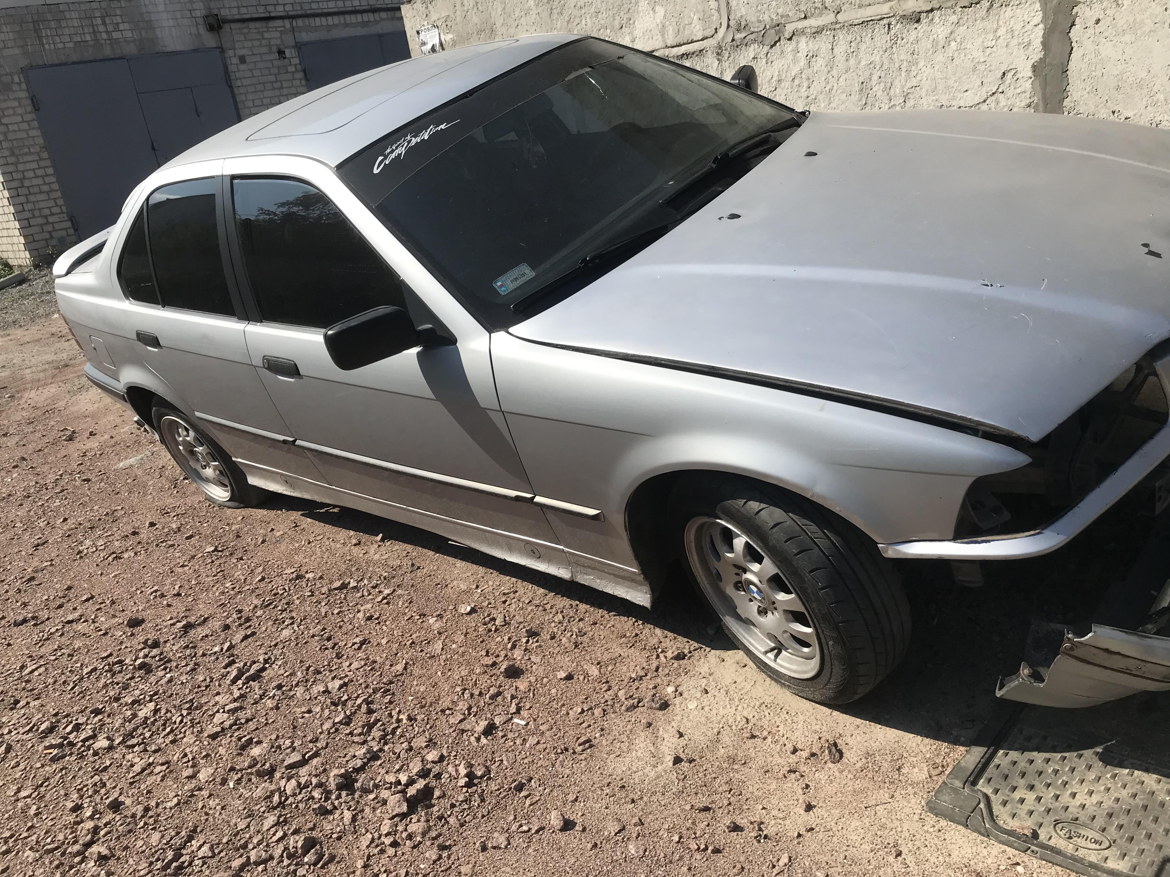 Авторазборка BMW 3 седан (E36) (1990 - 1998)