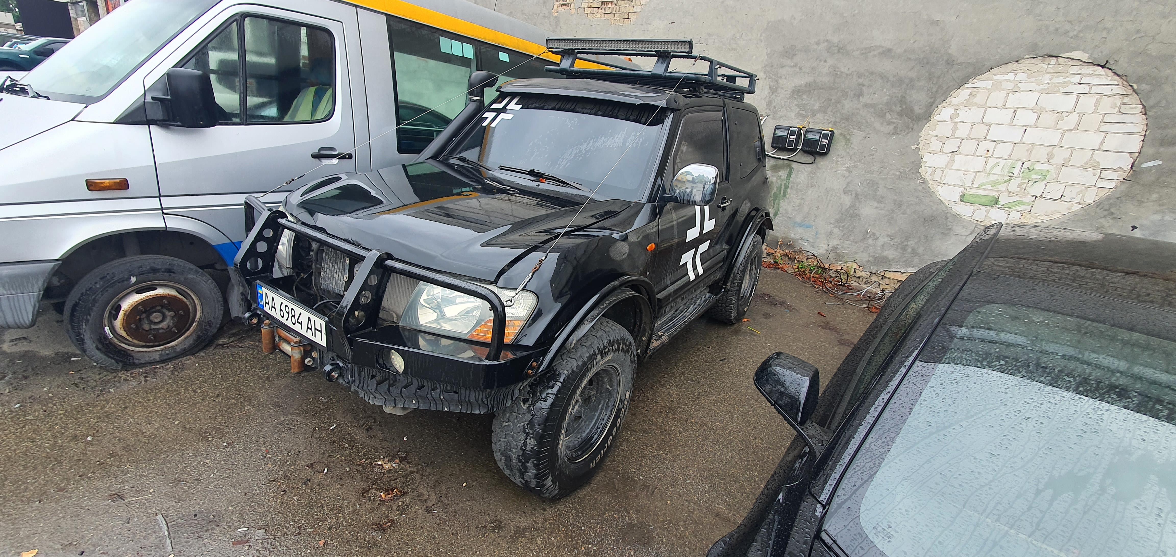 Авторозборка MITSUBISHI PAJERO III позашляховик (V60) SHORT (2000 - 2006)