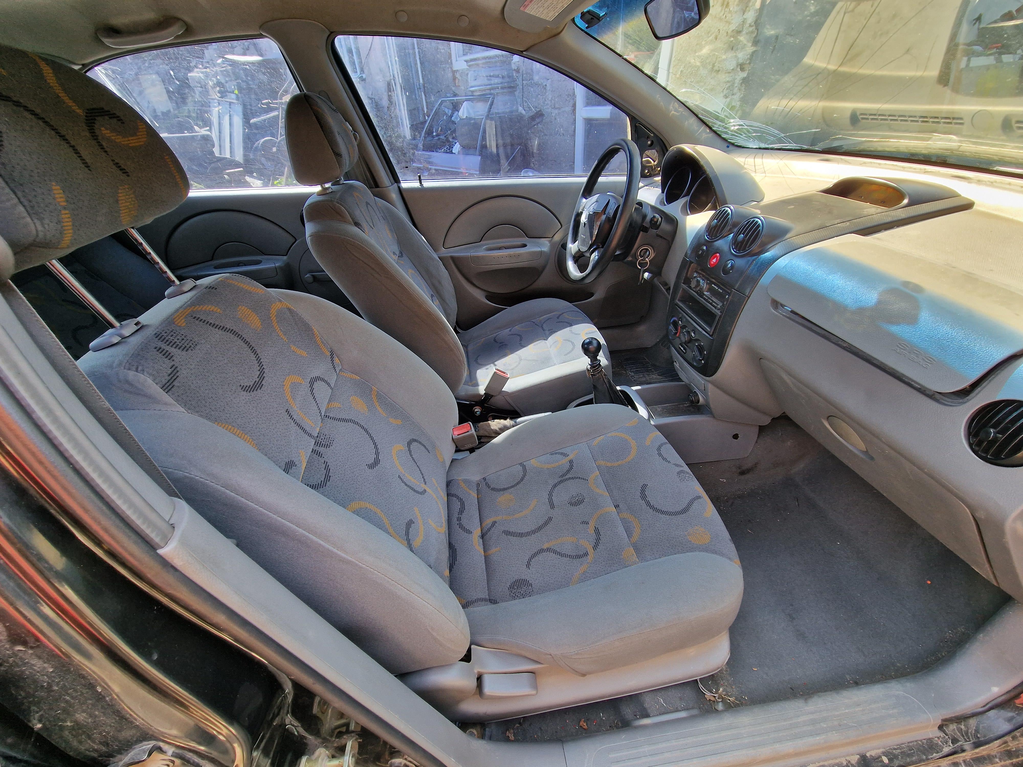 Разборка CHEVROLET AVEO седан (T200) (09.02 - 08) (2002 - 2008)