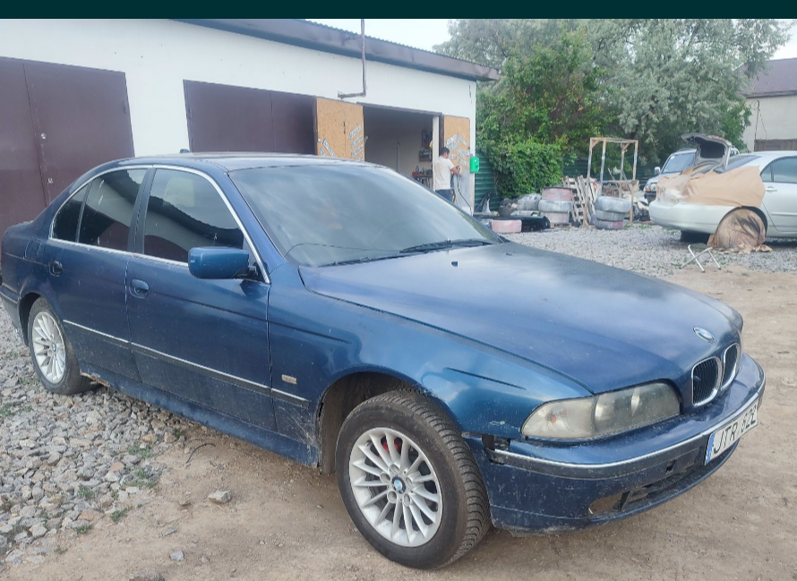 Разборка BMW 5 седан (E39) (1995 - 2003)