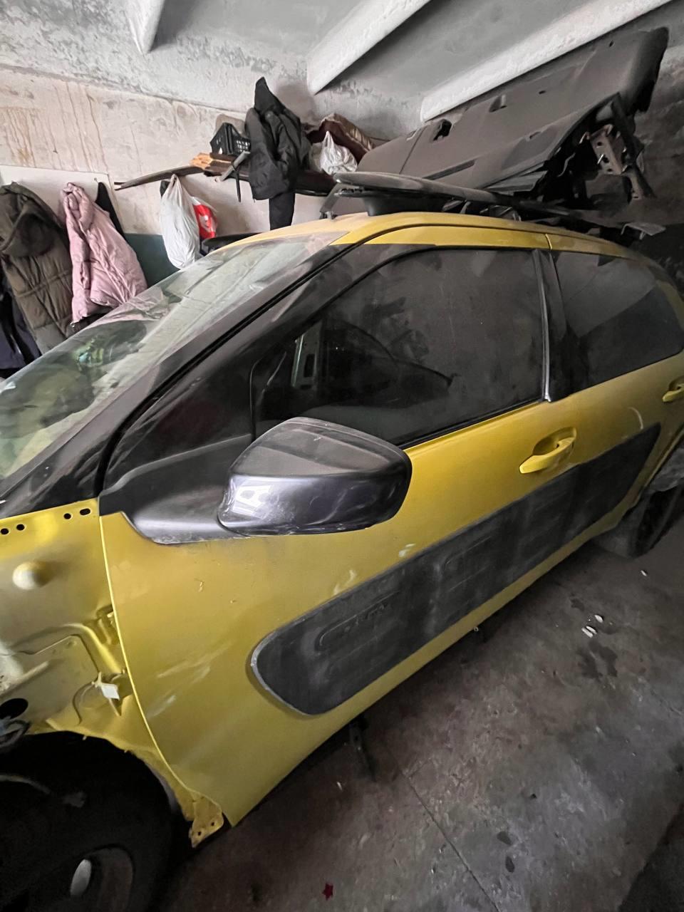 Розбірка CITROEN C4 Cactus позашляховик (2014 - 2025)