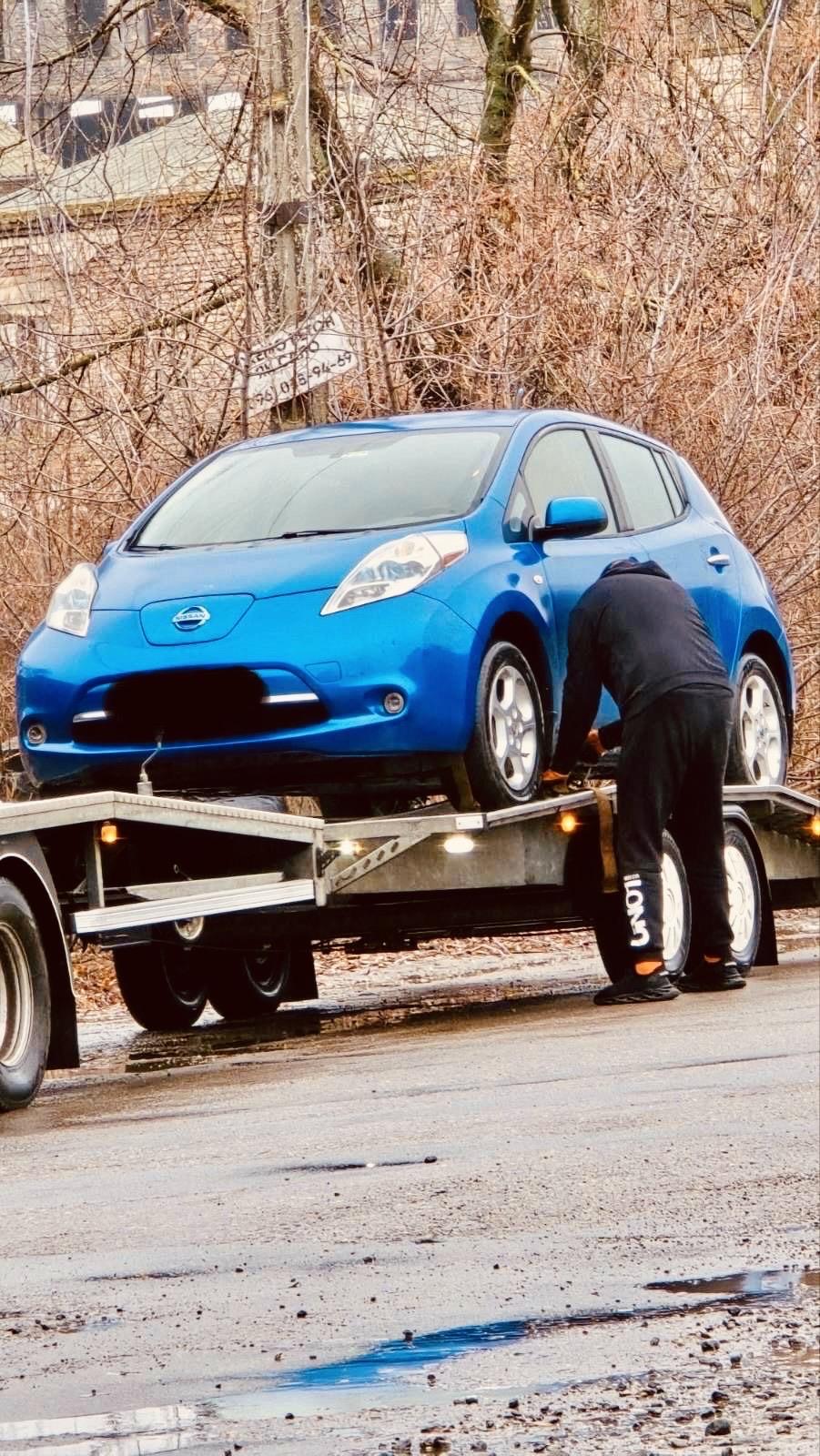 Розбірка NISSAN LEAF хетчбек (ZE0) (2010 - 2013)