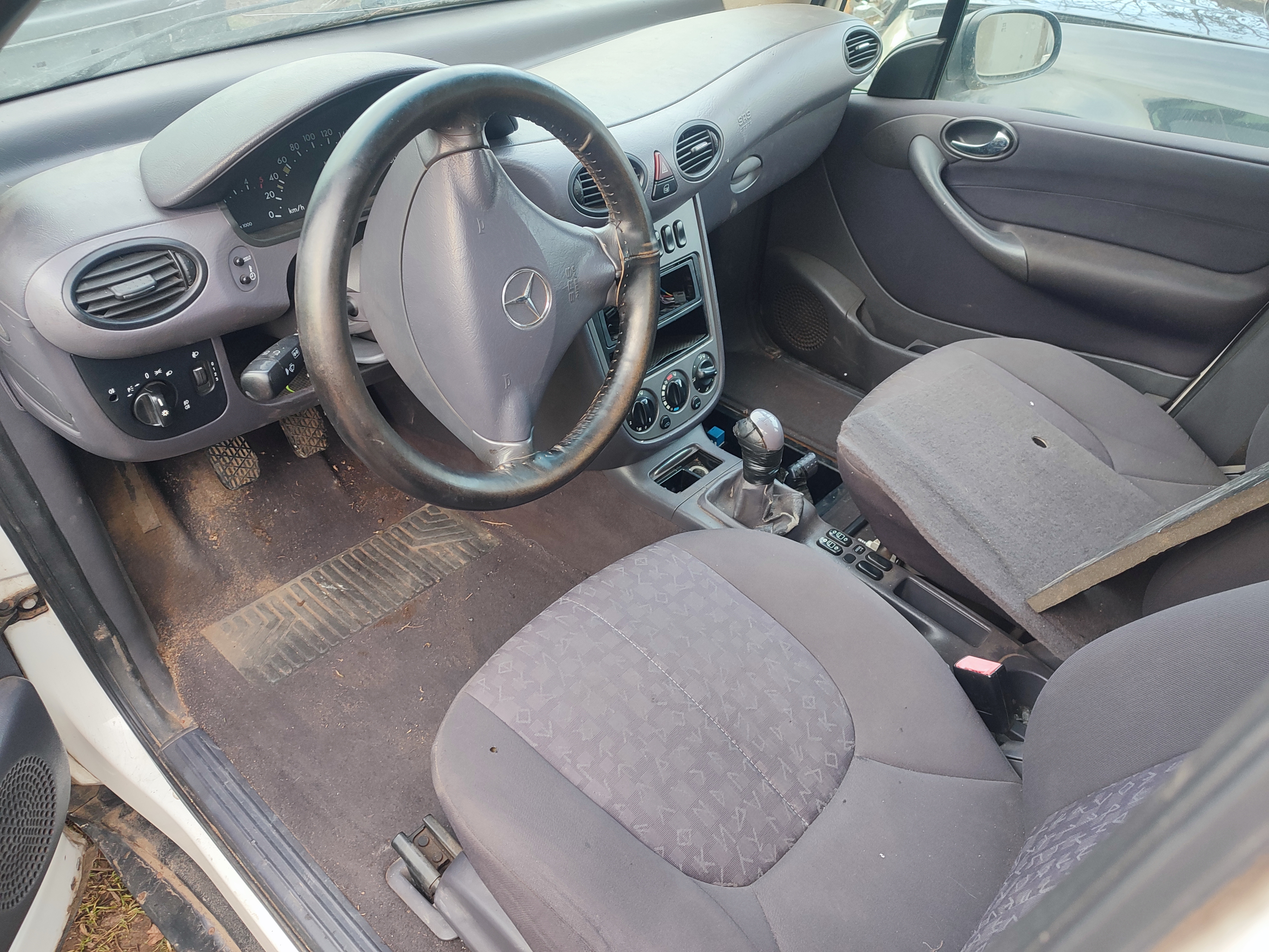 Разборка MERCEDES A хэтчбек (W168) (1997 - 2004)