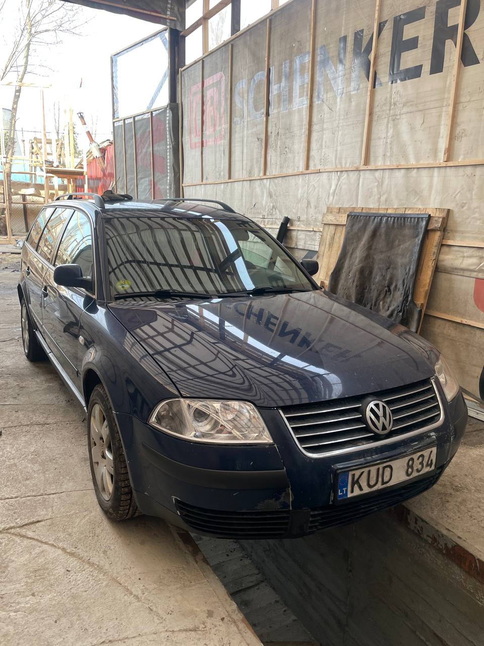 Разборка VOLKSWAGEN PASSAT B5 универсал (3B6) (2000 - 2005)