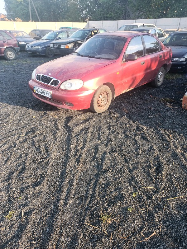 Розбірка DAEWOO LANOS хетчбек (KLAT) (1997 - 2008)
