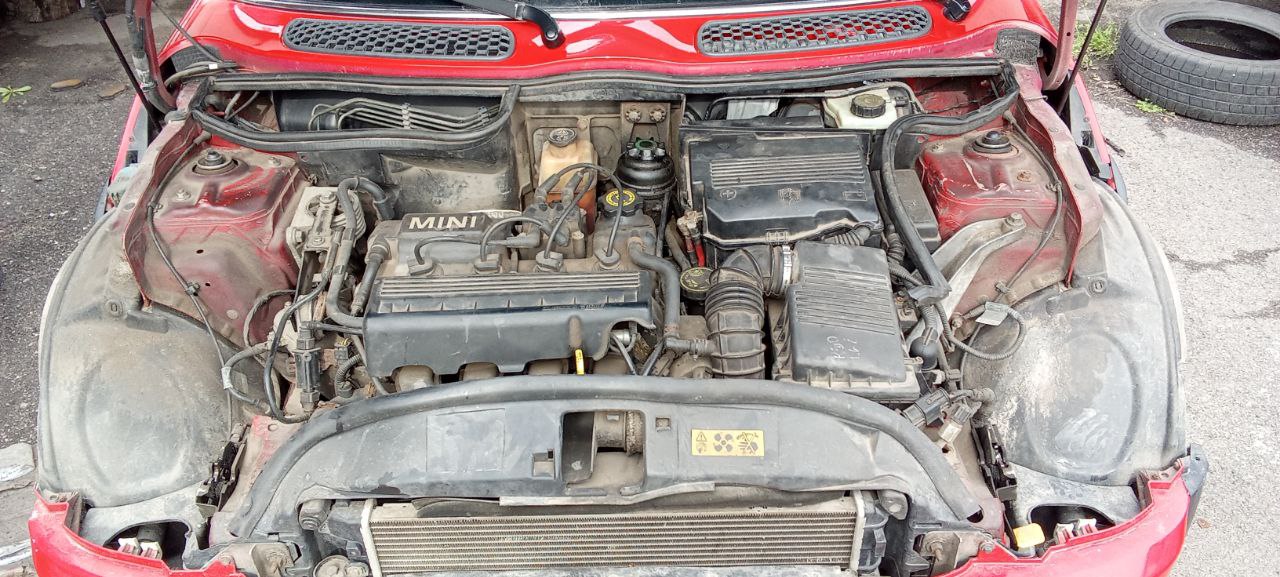 Авторозборка MINI COOPER хетчбек (R50, R53) (2001 - 2006)