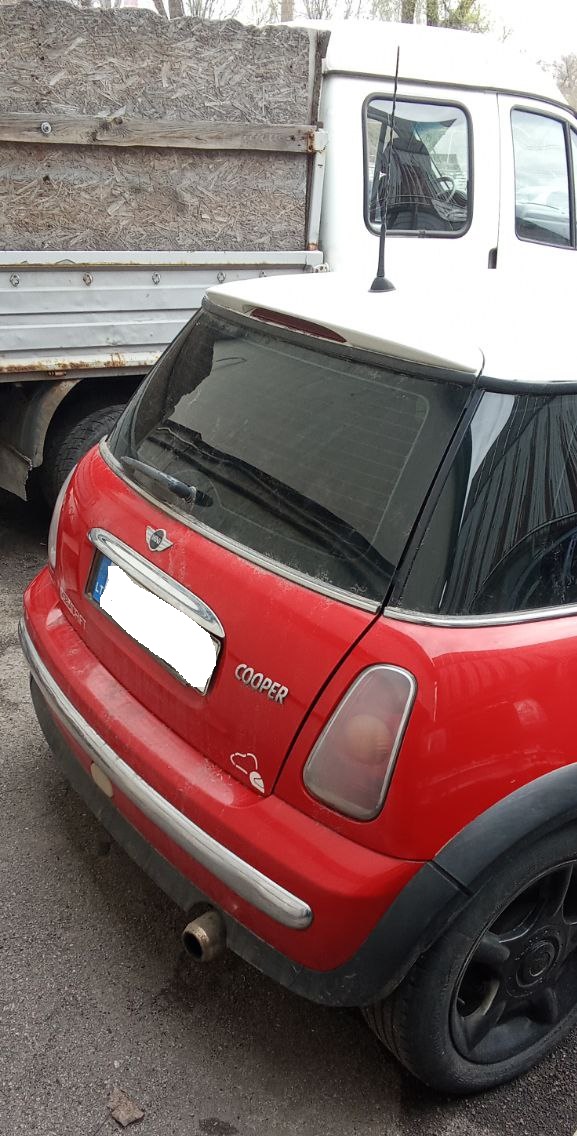 Авторозборка MINI COOPER хетчбек (R50, R53) (2001 - 2006)