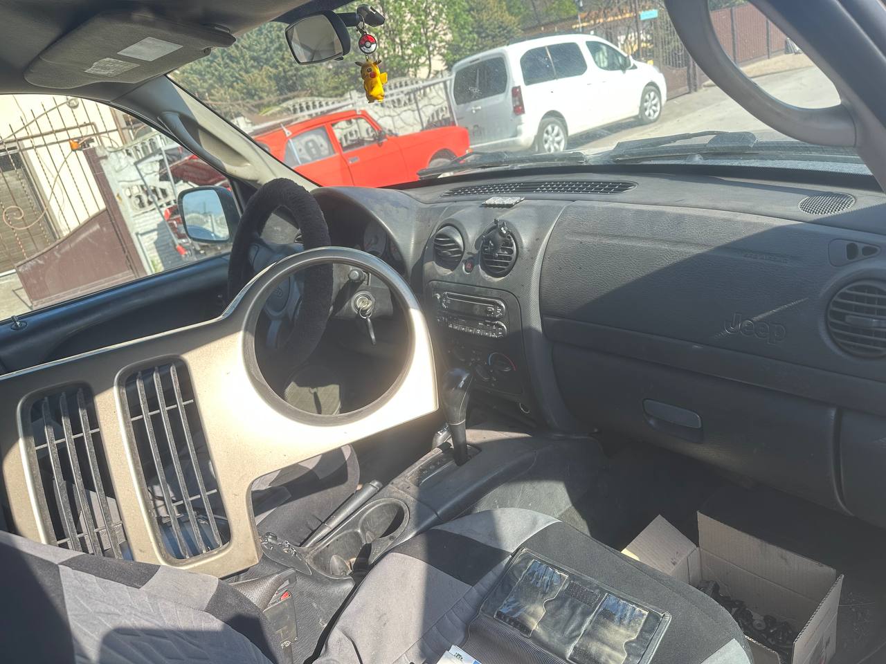 Разборка JEEP LIBERTY/ CHEROKEE (KJ) внедорожник (02 - 07) (2002 - 2007)