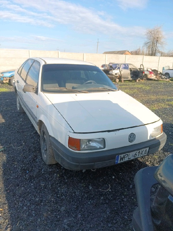Розбірка VOLKSWAGEN PASSAT B3, B4 седан (3A2, 351, 312) (1988 - 1997)