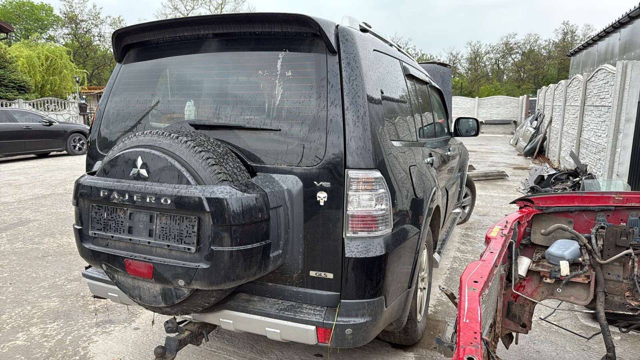 Разборка MITSUBISHI PAJERO IV LONG внедорожник (V90) (2006 - 2013)