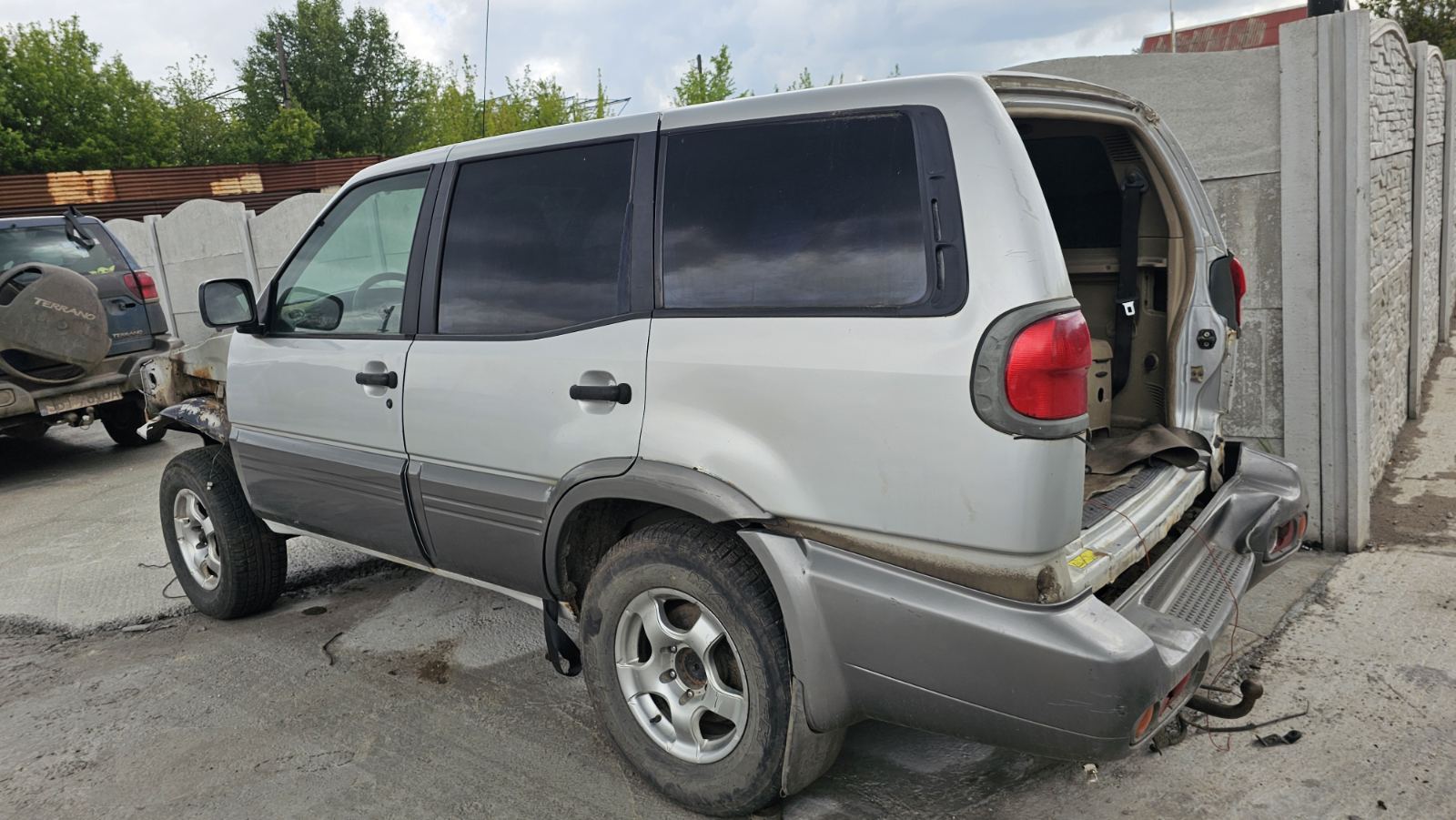 Авторозборка NISSAN TERRANO II позашляховик  (R20) (1993 - 2006)