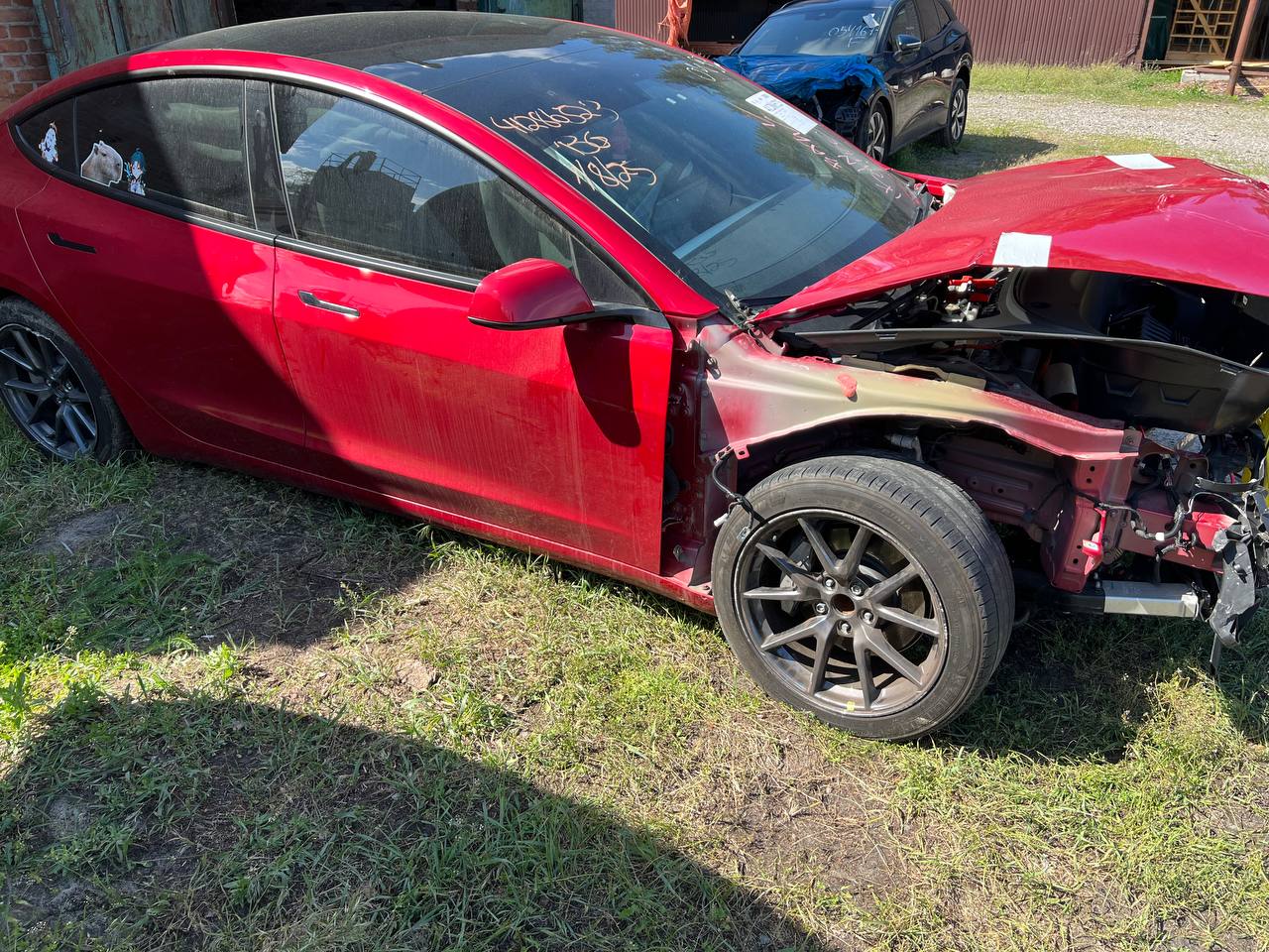 Авторазборка TESLA MODEL 3 седан (5YJ3) (2016 - 2026)