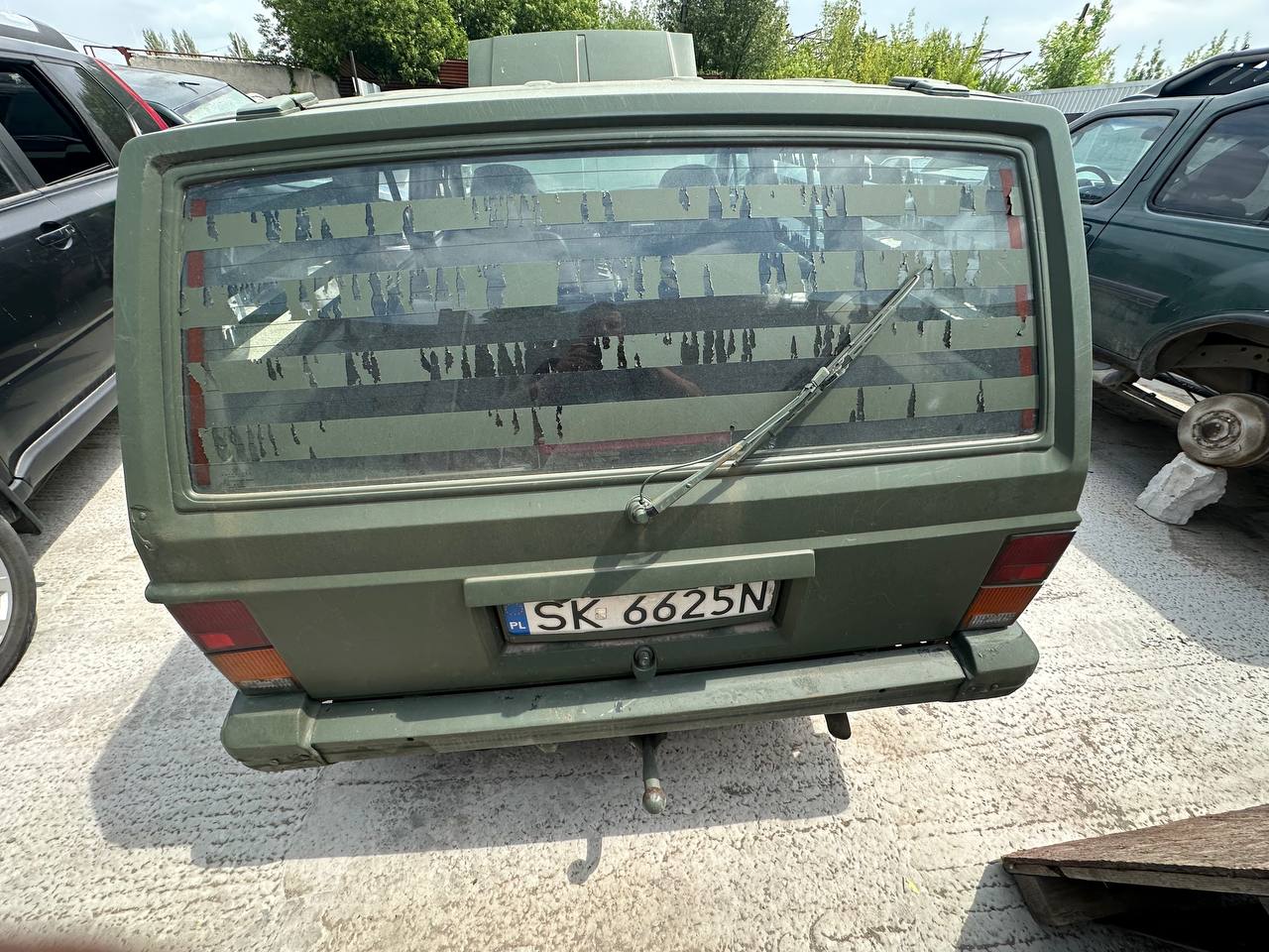 Авторозборка JEEP CHEROKEE II позашляховик (XJ) (1995 - 2001)