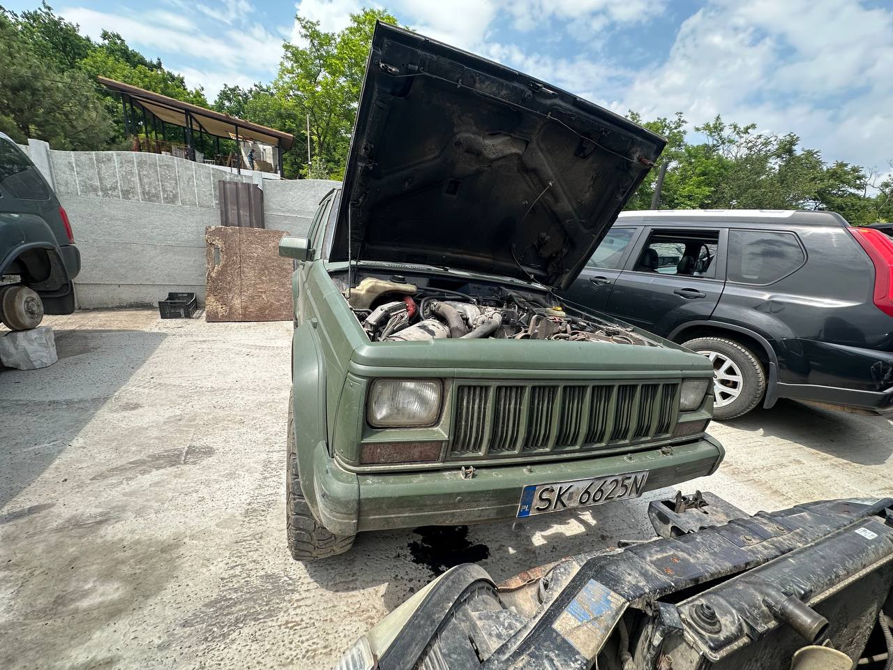 Розбірка JEEP CHEROKEE II позашляховик (XJ) (1995 - 2001)