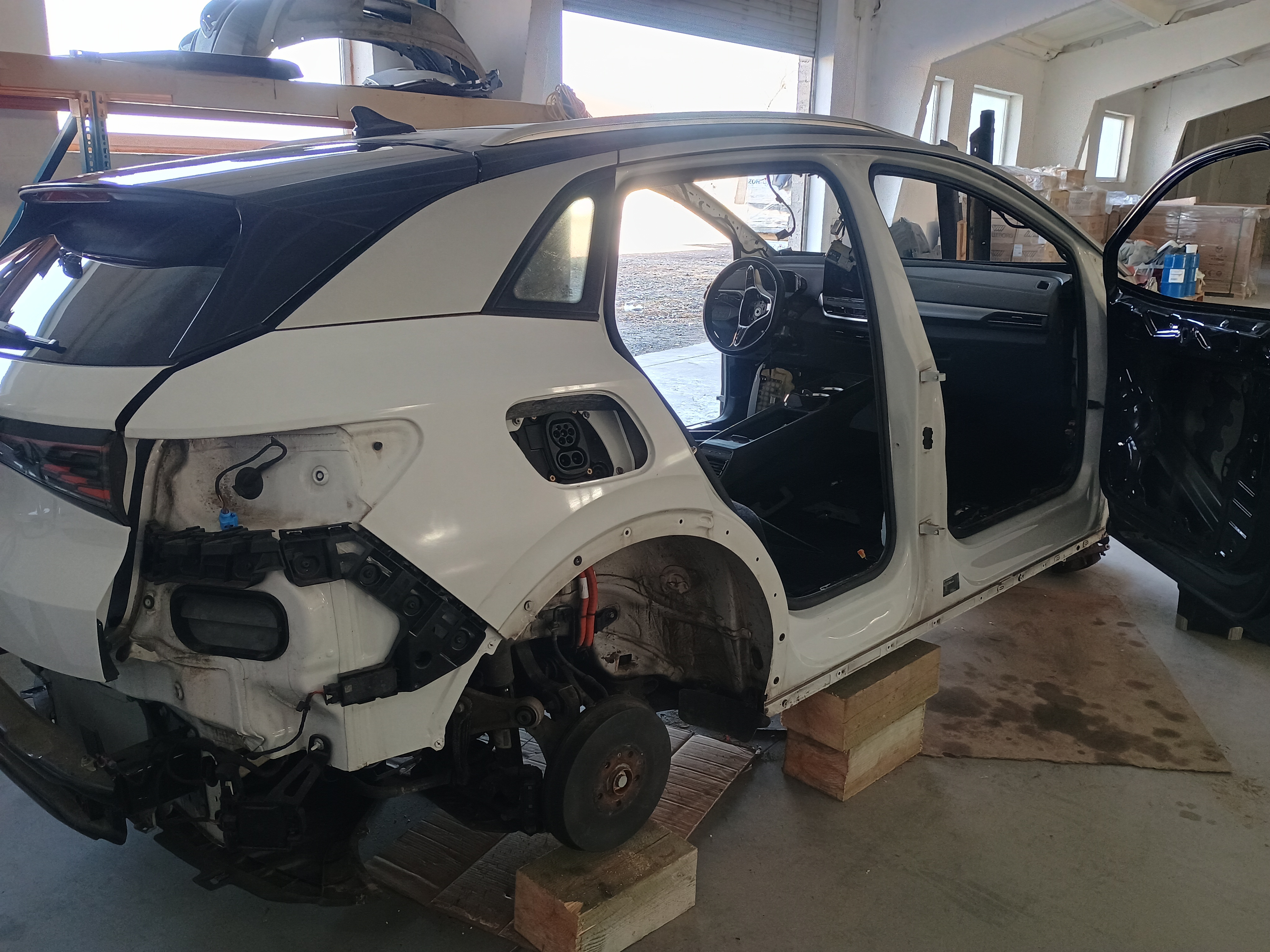 Авторозборка VOLKSWAGEN ID4 позашляховик (E21) (2020 - 2026)