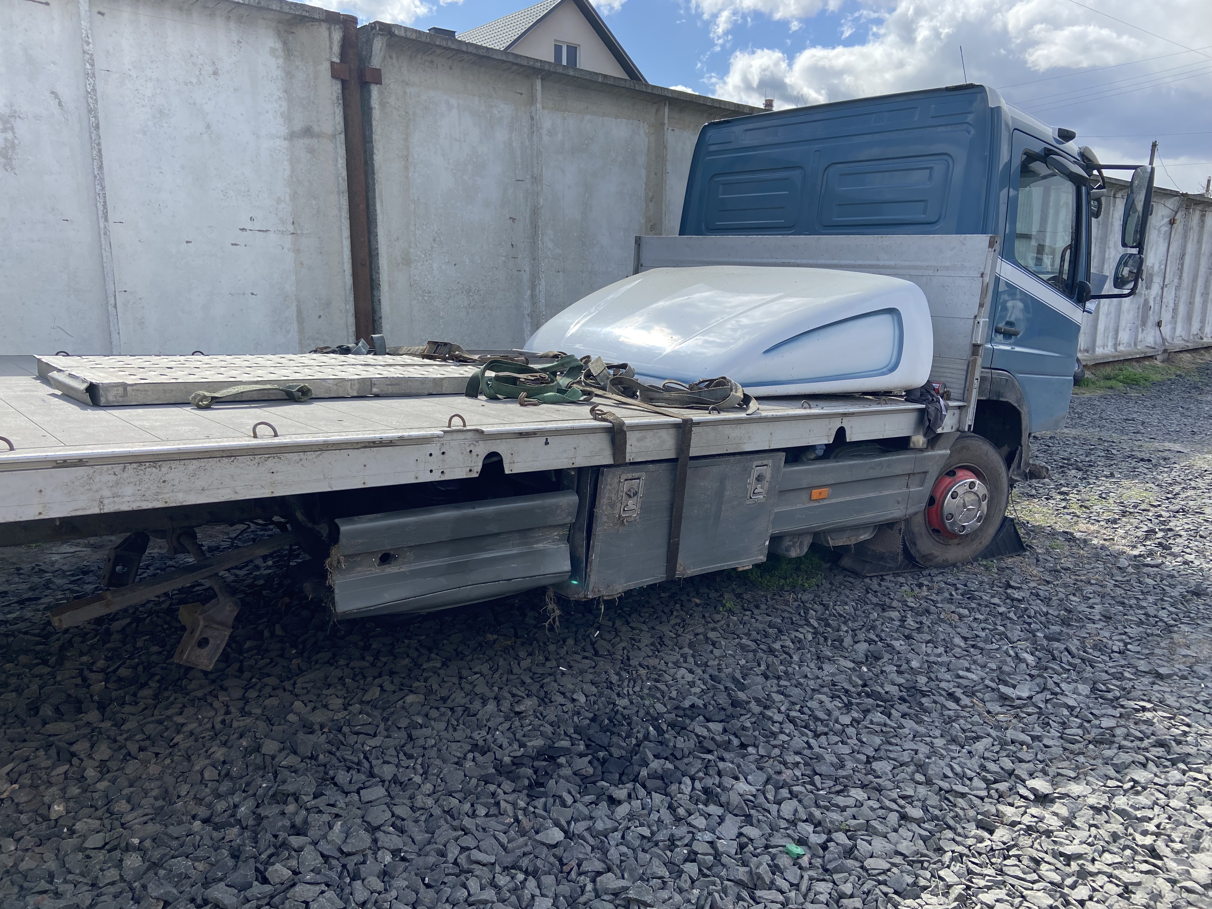 Авторозборка MERCEDES BENZ TRUCK ATEGO II бортовая платформа (2004 - 2026)