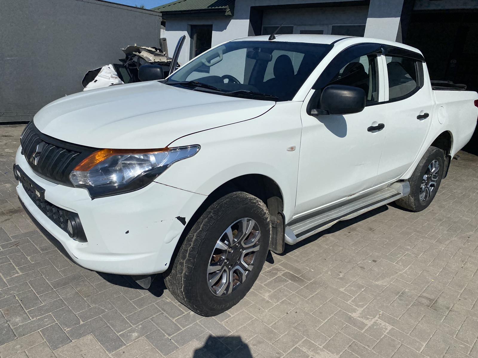 Авторазборка MITSUBISHI L 200 V пикап (KJ, KK, KL) (2014 - 2026)