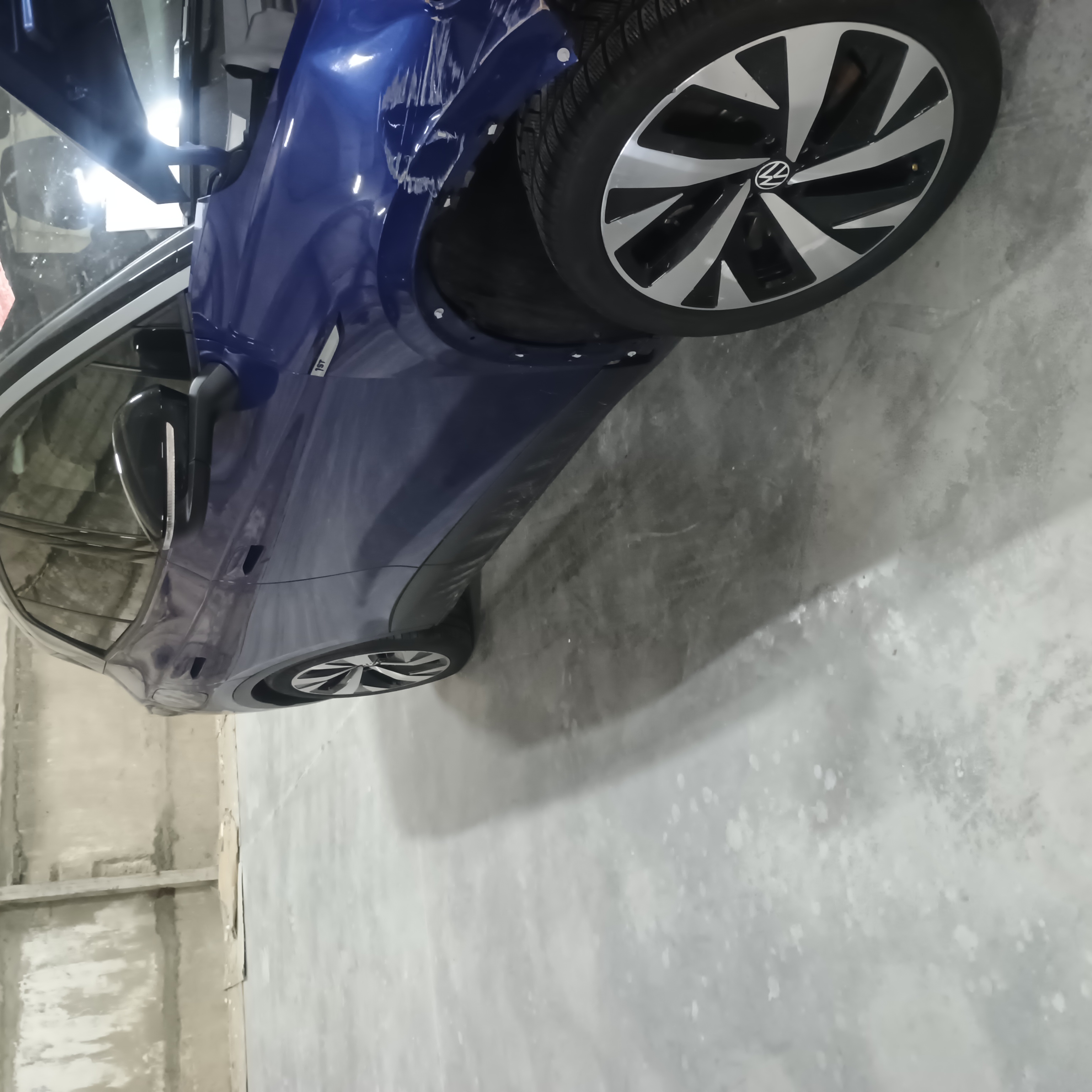 Розбірка VOLKSWAGEN ID4 позашляховик (E21) (2020 - 2026)
