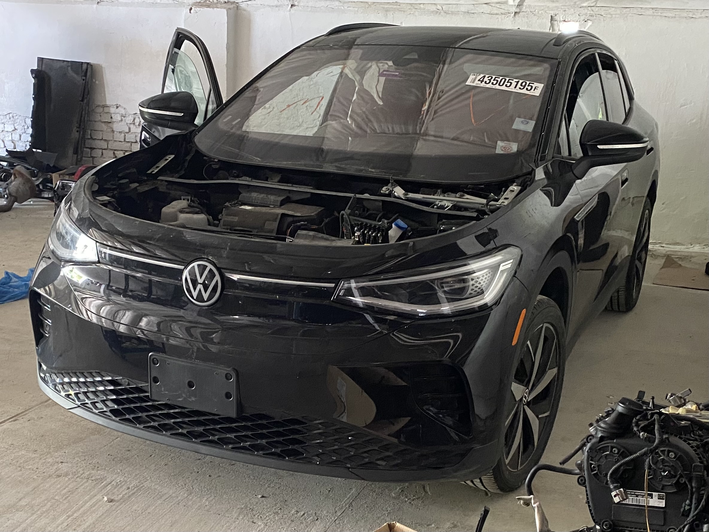 Авторозборка VOLKSWAGEN ID4 позашляховик (E21, E81) (2020 - 2026)