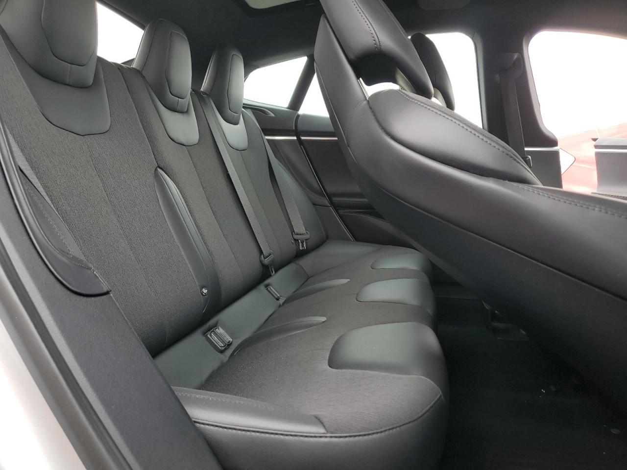 Авторазборка TESLA MODEL S лифтбек (5YJS) (2016 - 2026)