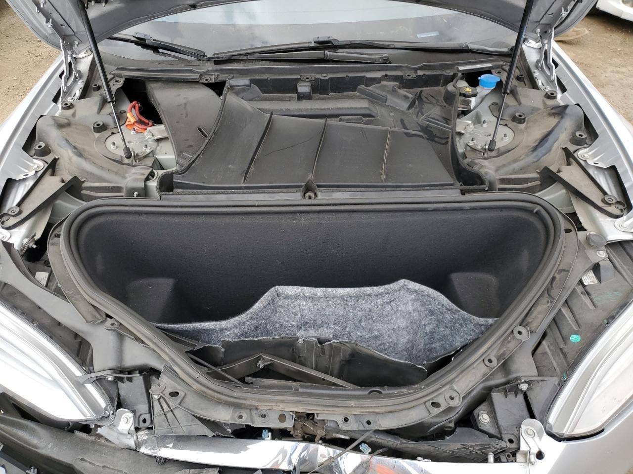 Разборка TESLA MODEL S лифтбек (5YJS) (2016 - 2026)