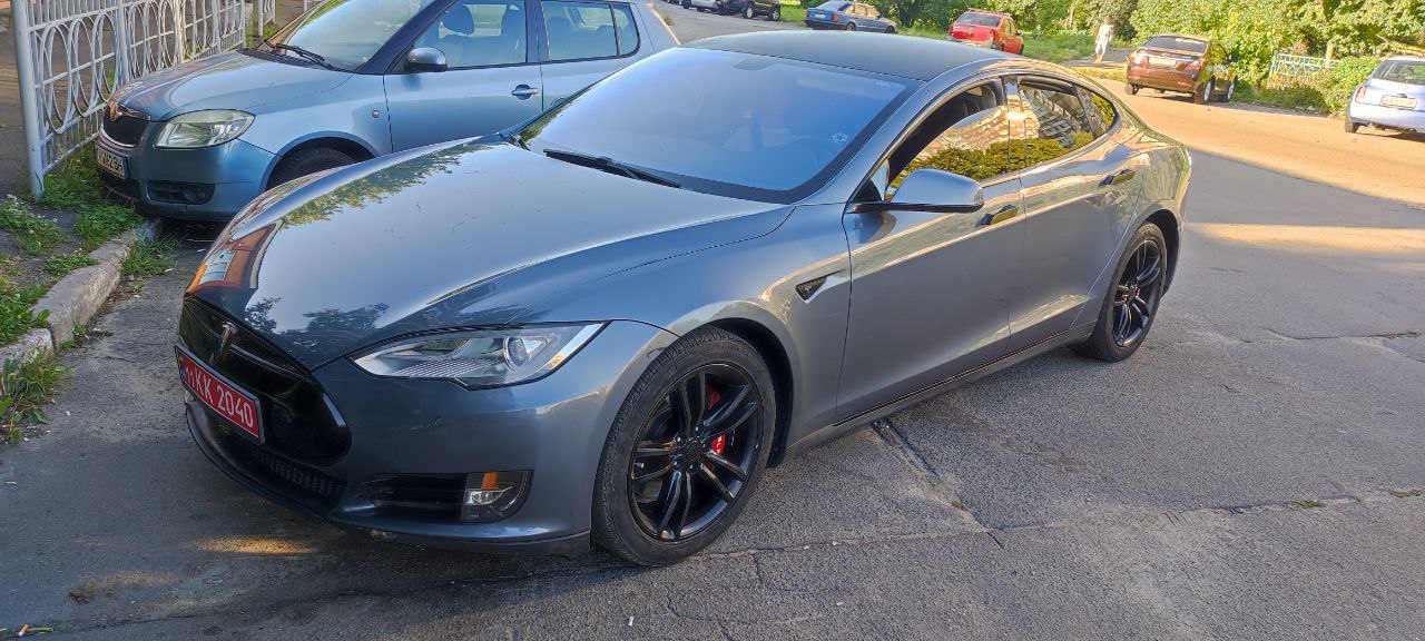 Разборка TESLA MODEL S седан (5YJS) (2012 - 2016)