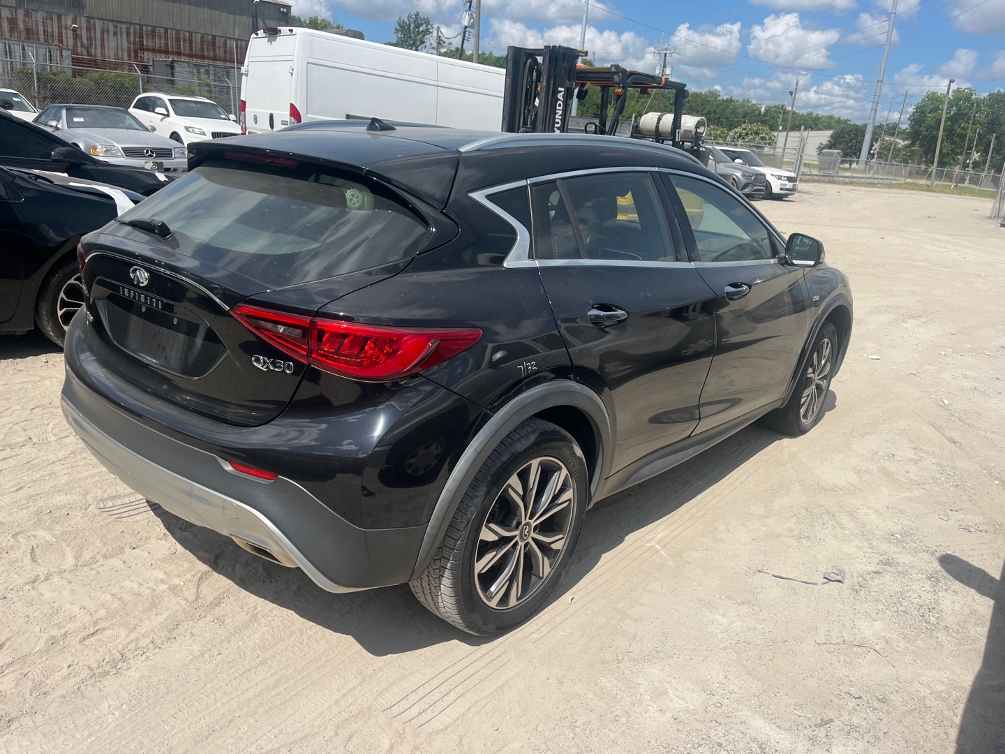 Авторазборка INFINITI Q30 /QX30 внедорожник (H15E) (2015 - 2026)