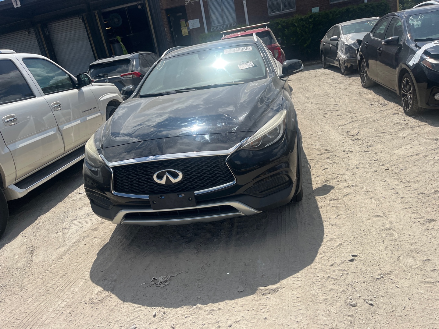 Разборка INFINITI Q30 /QX30 внедорожник (H15E) (2015 - 2026)