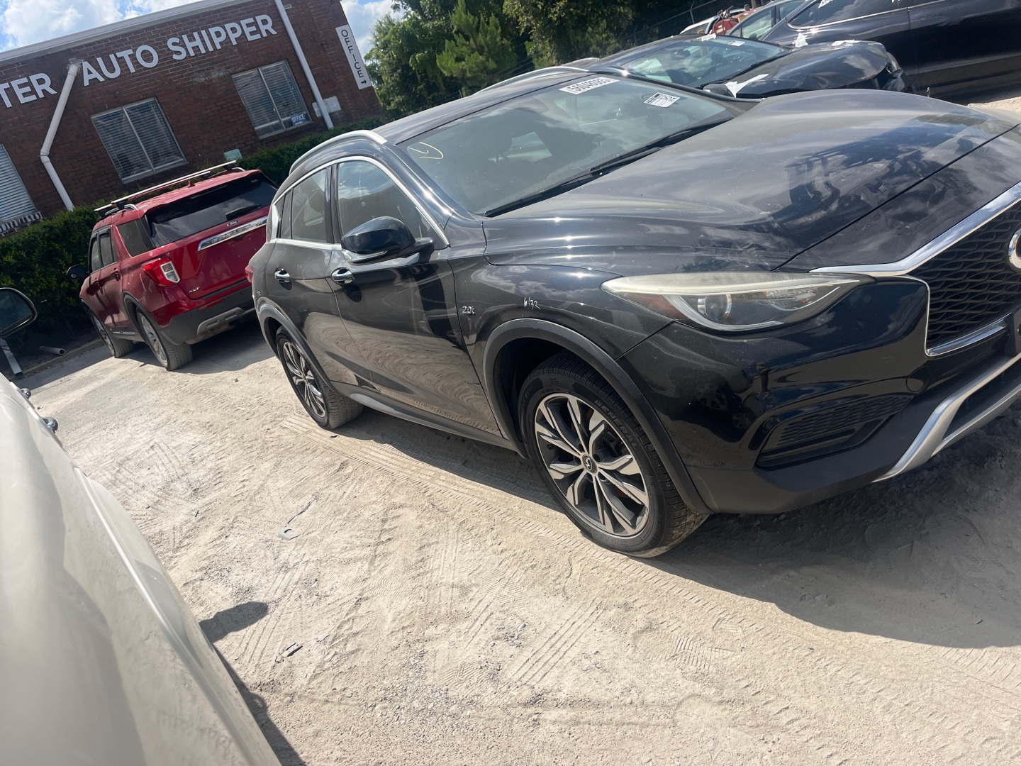 Разборка INFINITI Q30 /QX30 внедорожник (H15E) (2015 - 2026)