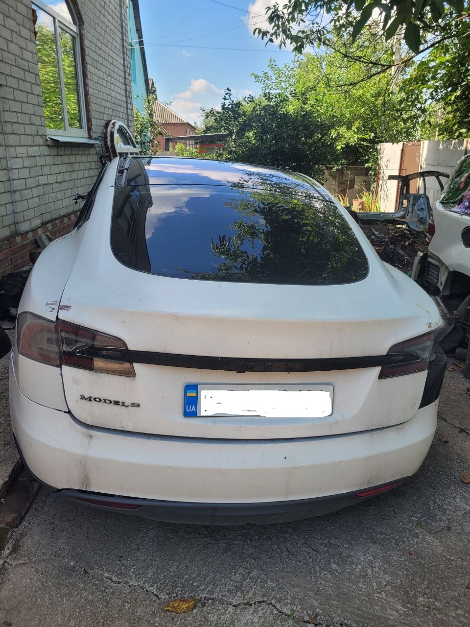 Разборка TESLA MODEL S седан (5YJS) (2012 - 2016)