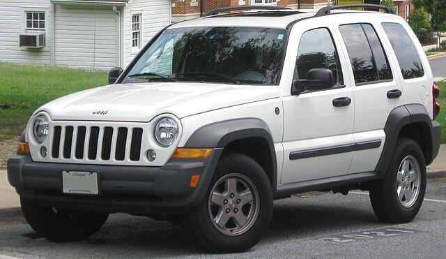 Разборка JEEP LIBERTY/ CHEROKEE (KJ) внедорожник (02 - 07) (2002 - 2007)