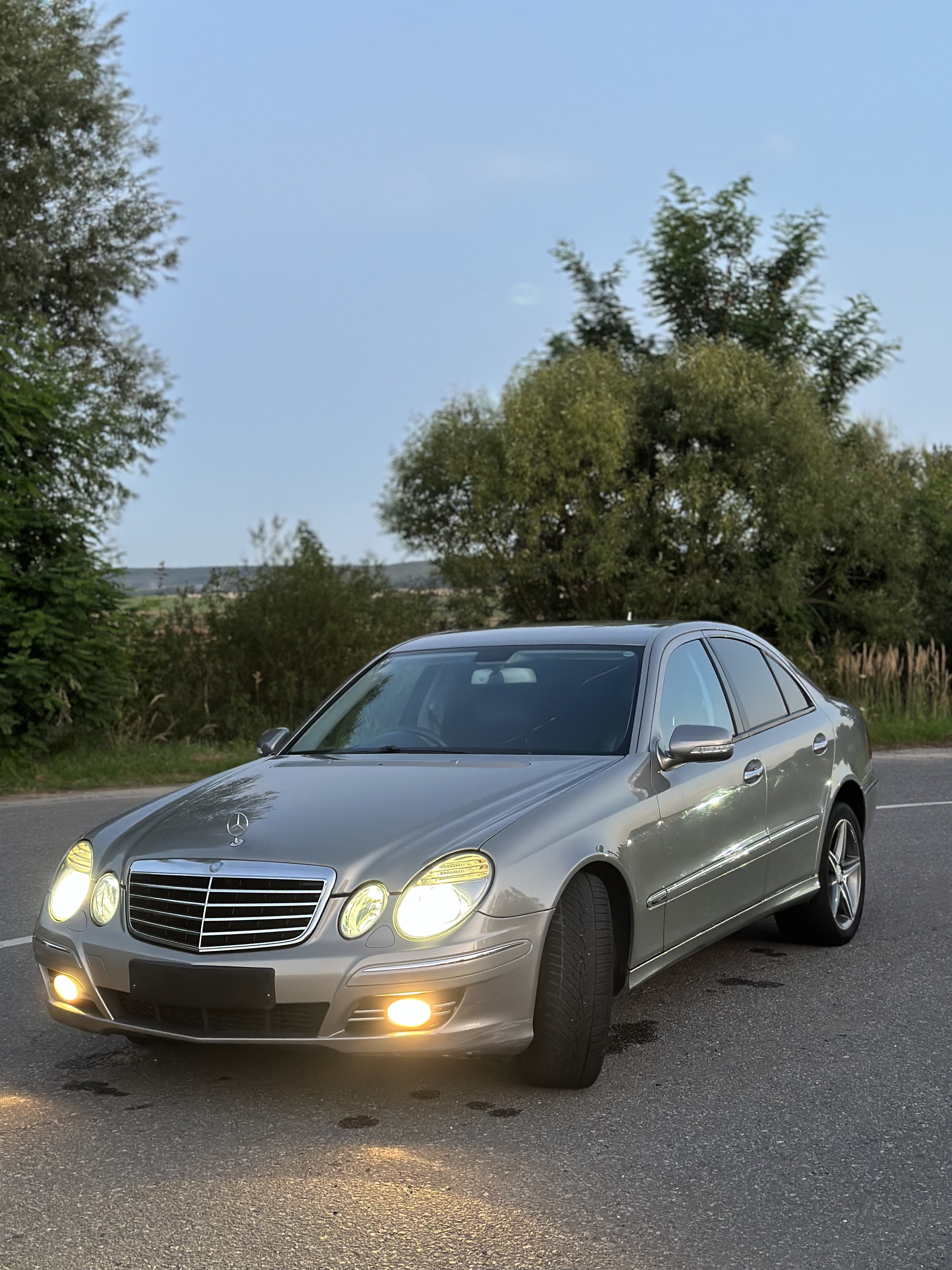 Розбірка MERCEDES E седан (W211) (2002 - 2008)