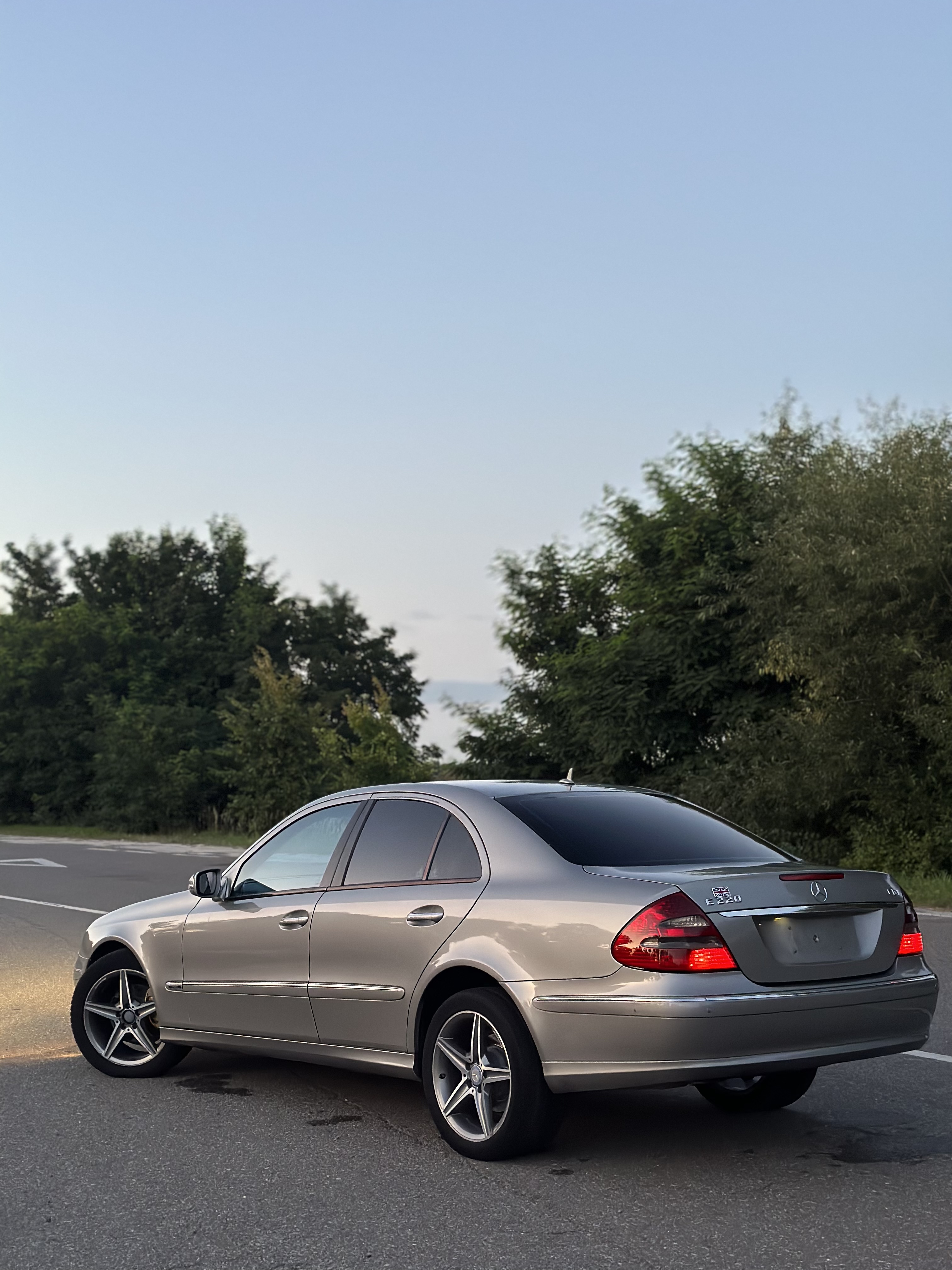 Авторозборка MERCEDES E седан (W211) (2002 - 2008)