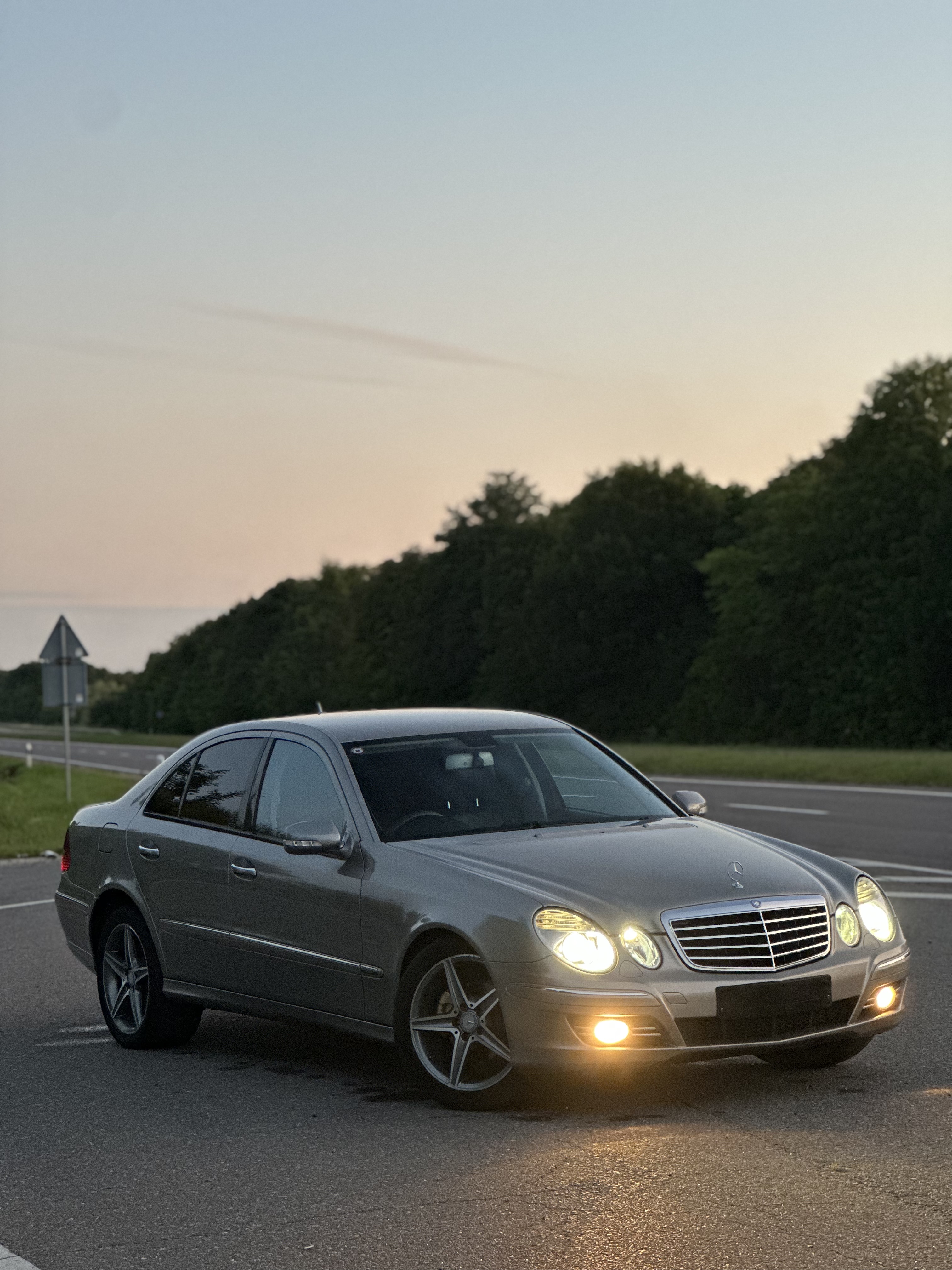 Авторозборка MERCEDES E седан (W211) (2002 - 2008)