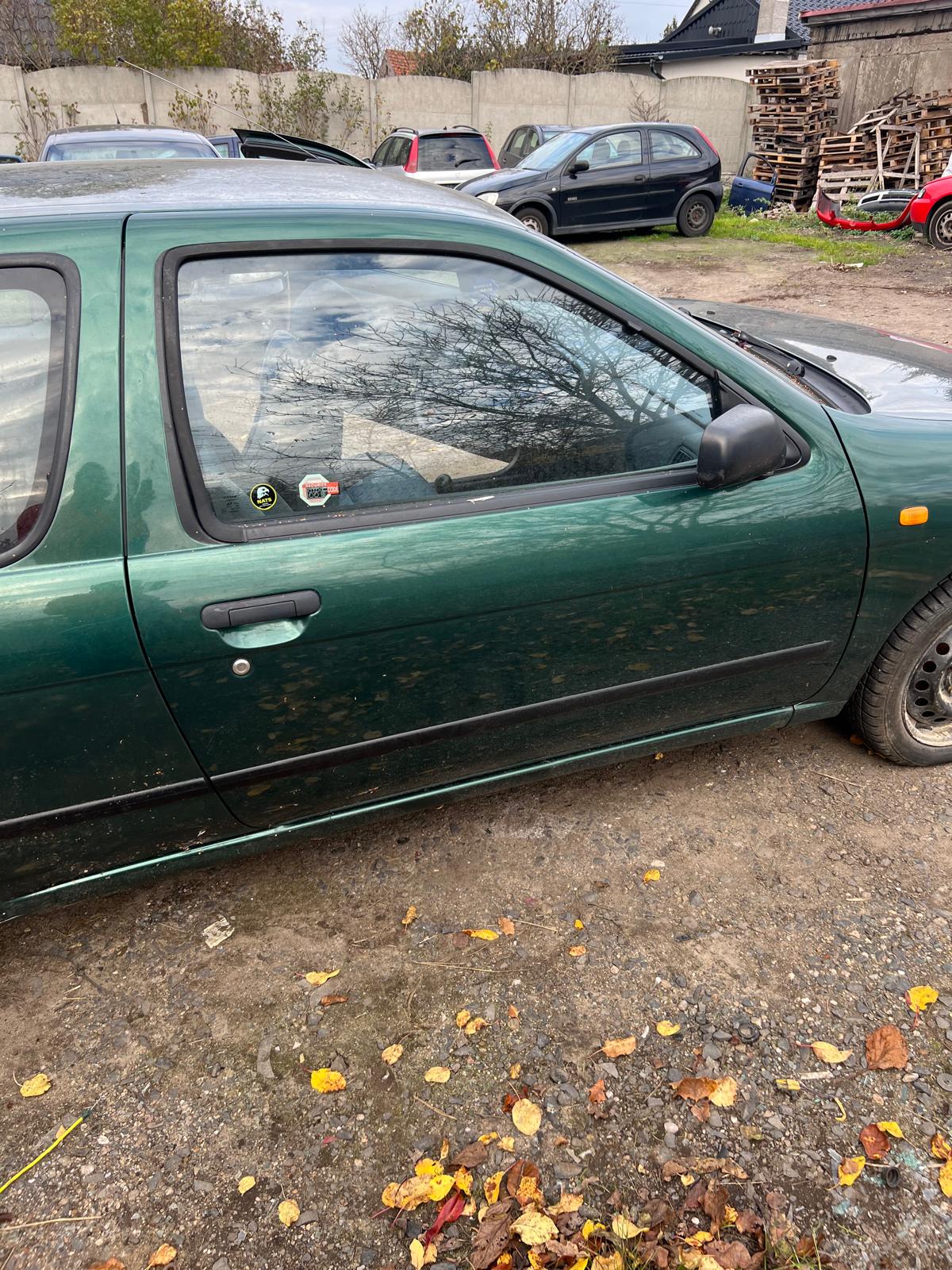 Разборка NISSAN ALMERA I седан (N15) (1995 - 2000)