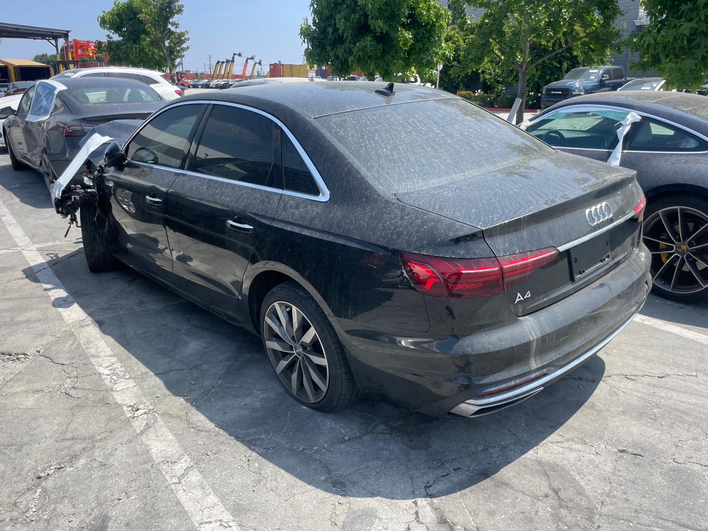 Розбірка AUDI A4 B9 седан (8W2, 8WC) (2015 - 2025)