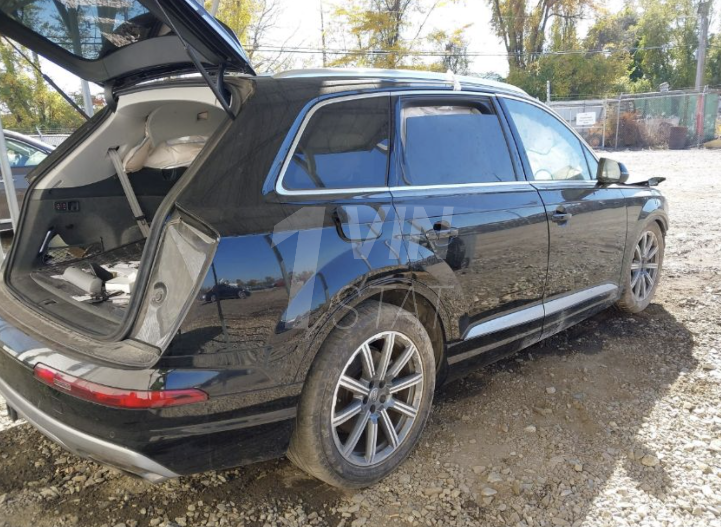 Розбірка AUDI Q7 позашляховик (4MB, 4MG, 4MQ) (2015 - 2026)