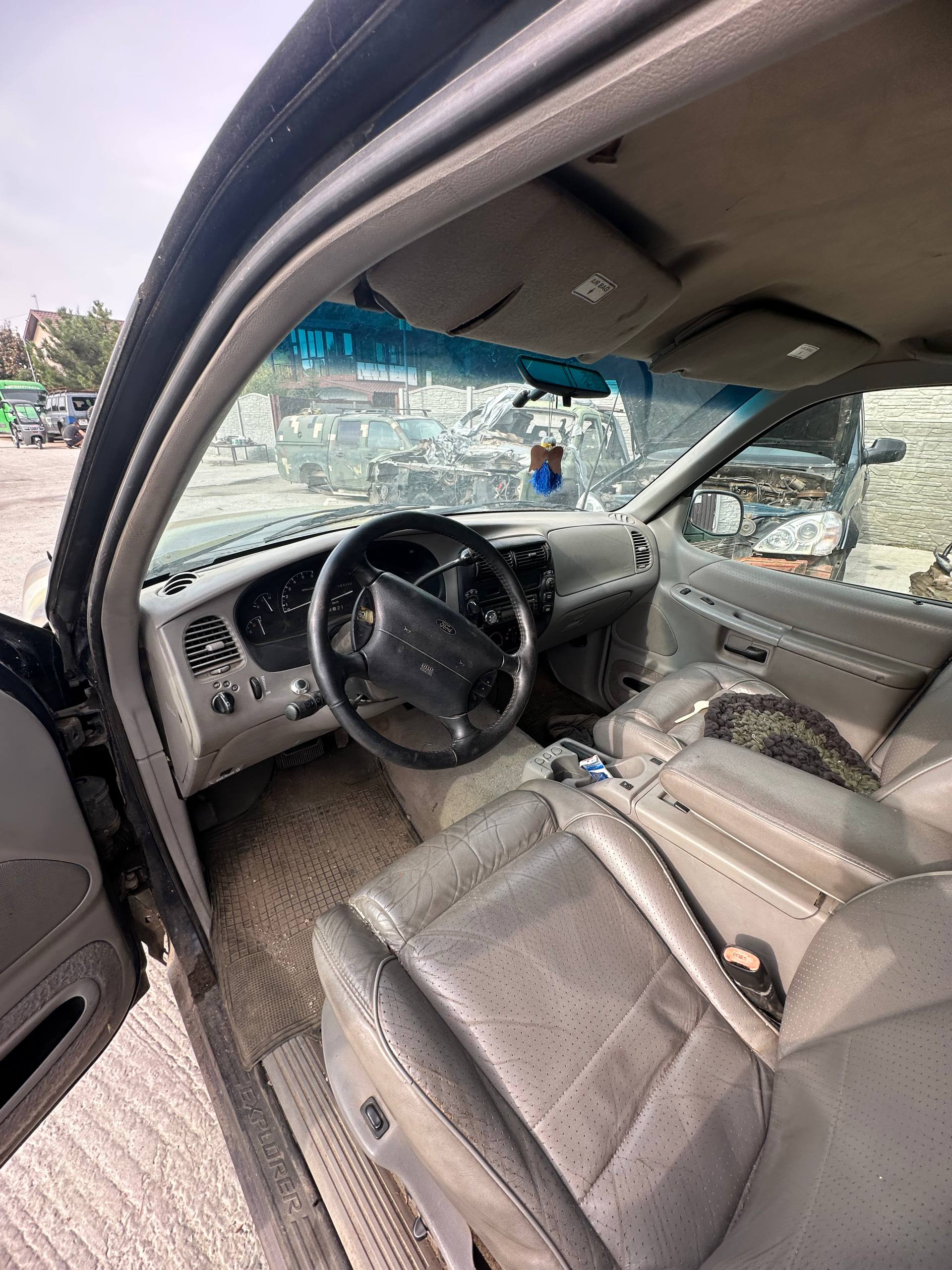 Авторозборка FORD EXPLORER позашляховик (91 - 01) (1991 - 2001)