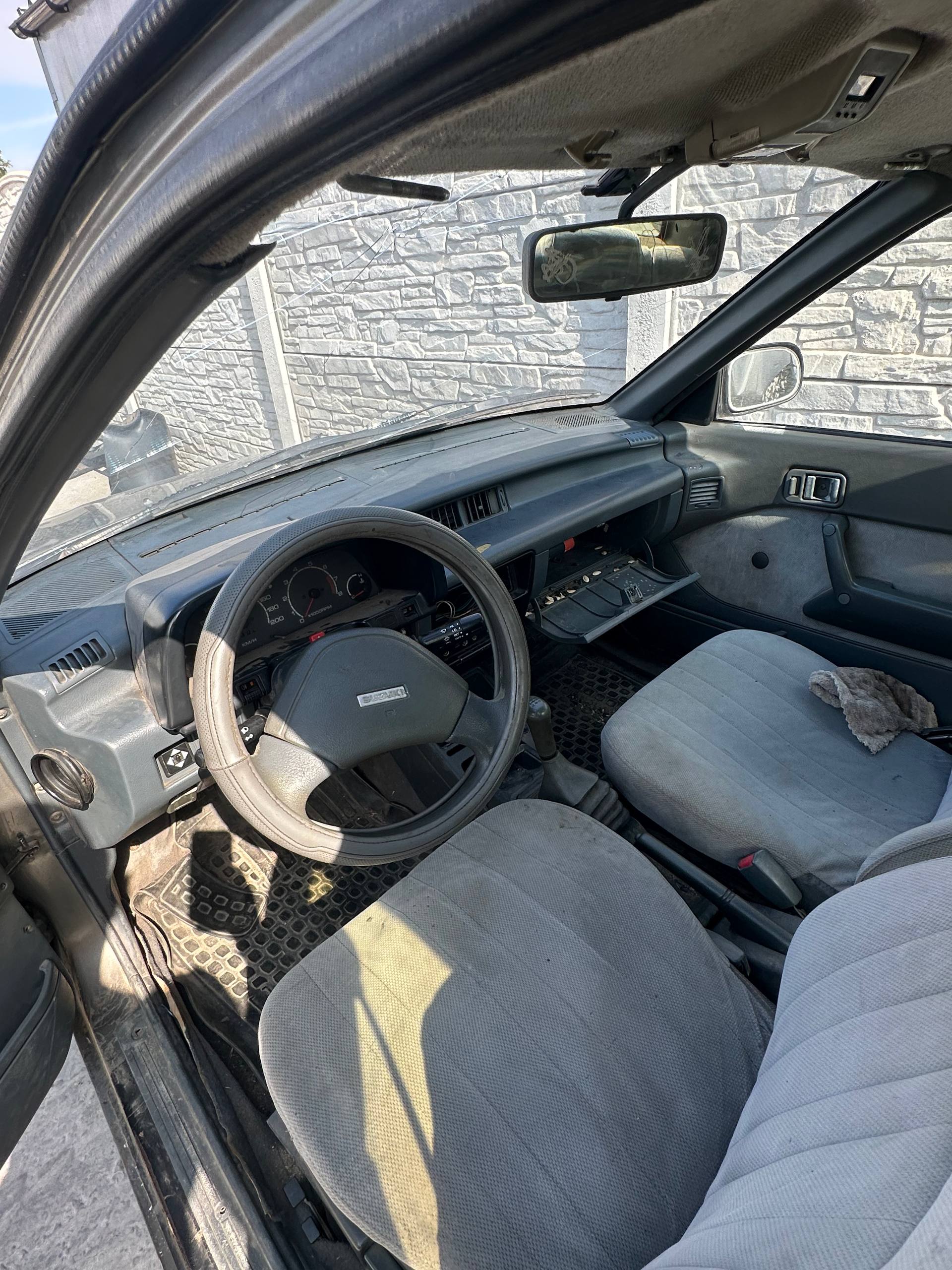 Розбірка SUZUKI SWIFT II седан (AH, AJ) (1989 - 2001)