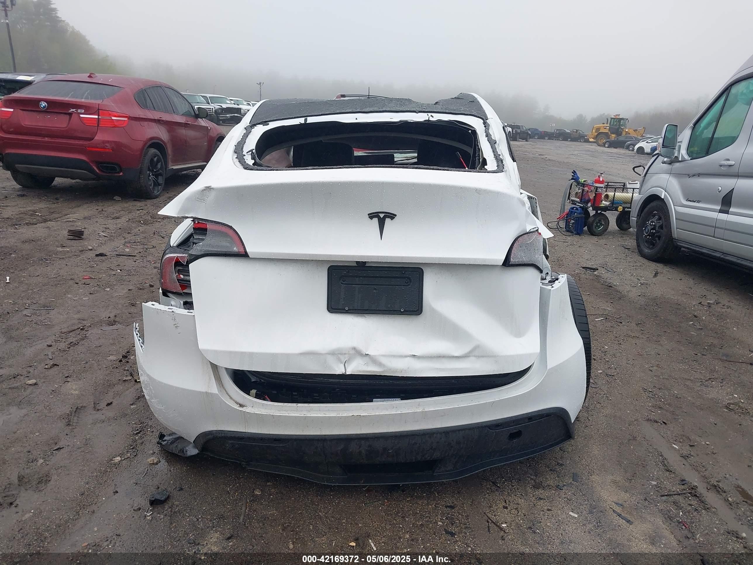 Авторазборка TESLA MODEL Y внедорожник (5YJY) (2019 - 2026)