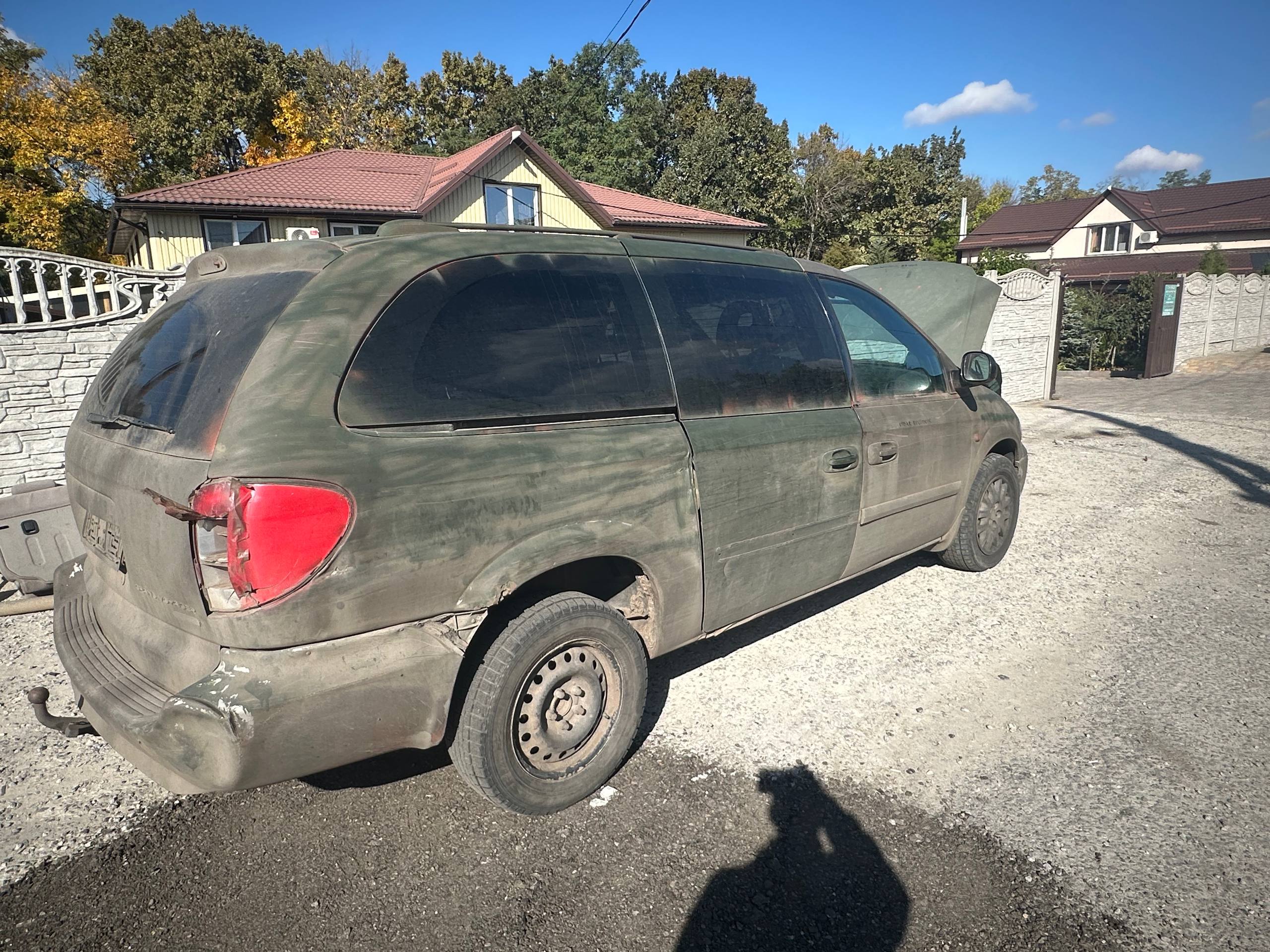 Разборка CHRYSLER VOYAGER GRAND минивэн (2000 - 2007)