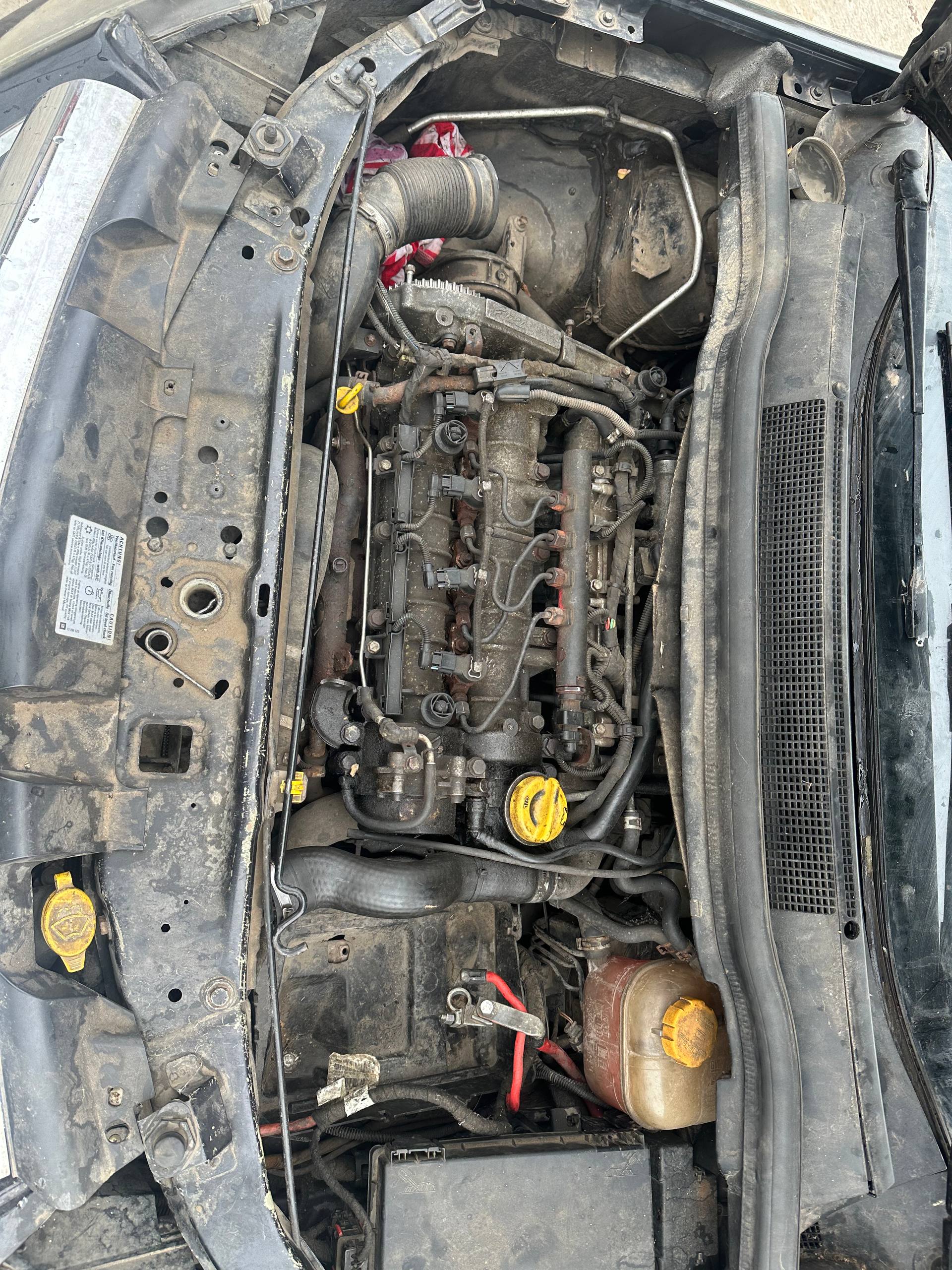 Авторазборка OPEL ZAFIRA B минивэн (A05) (2005 - 2011)